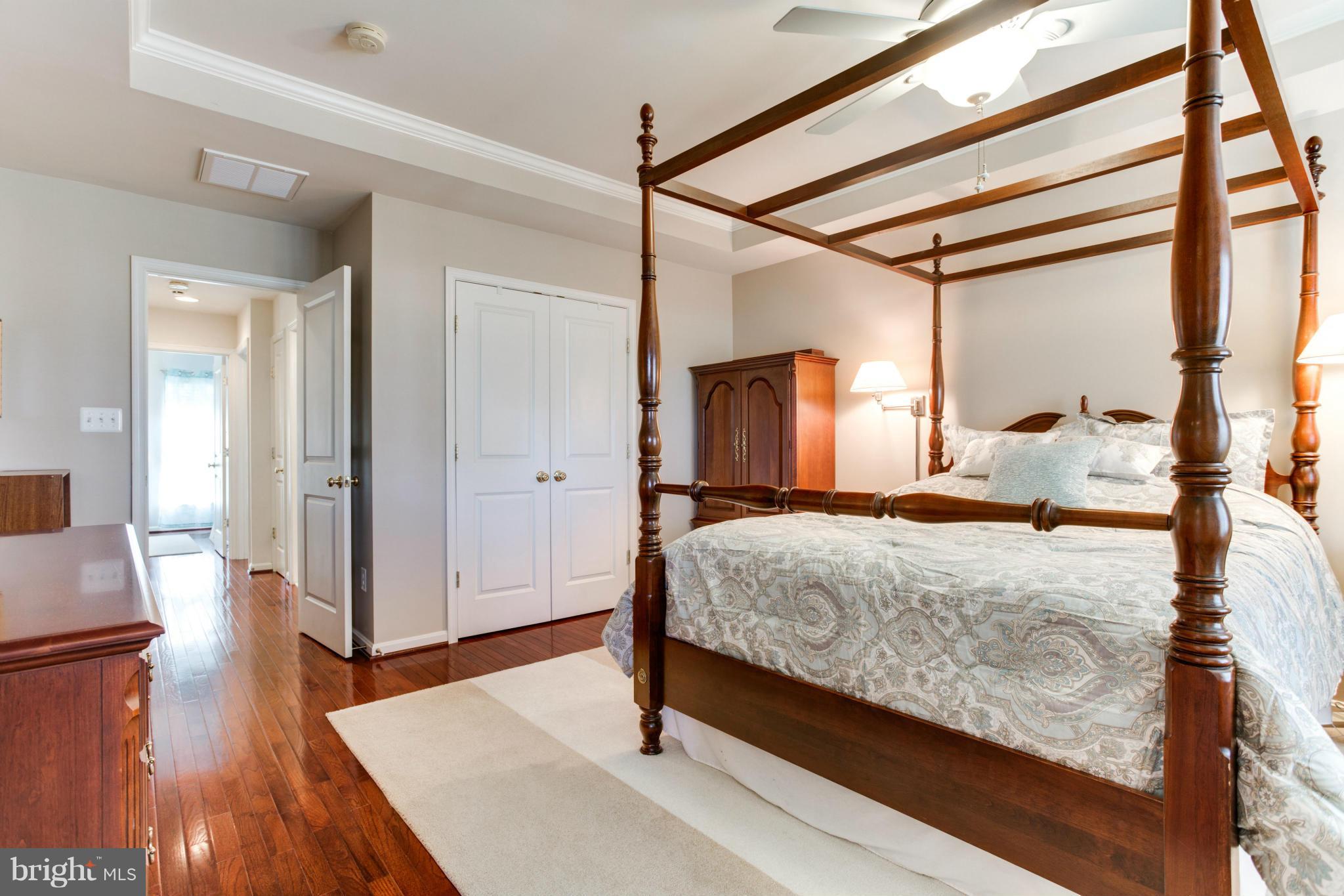 PEMBROOKE - Residential