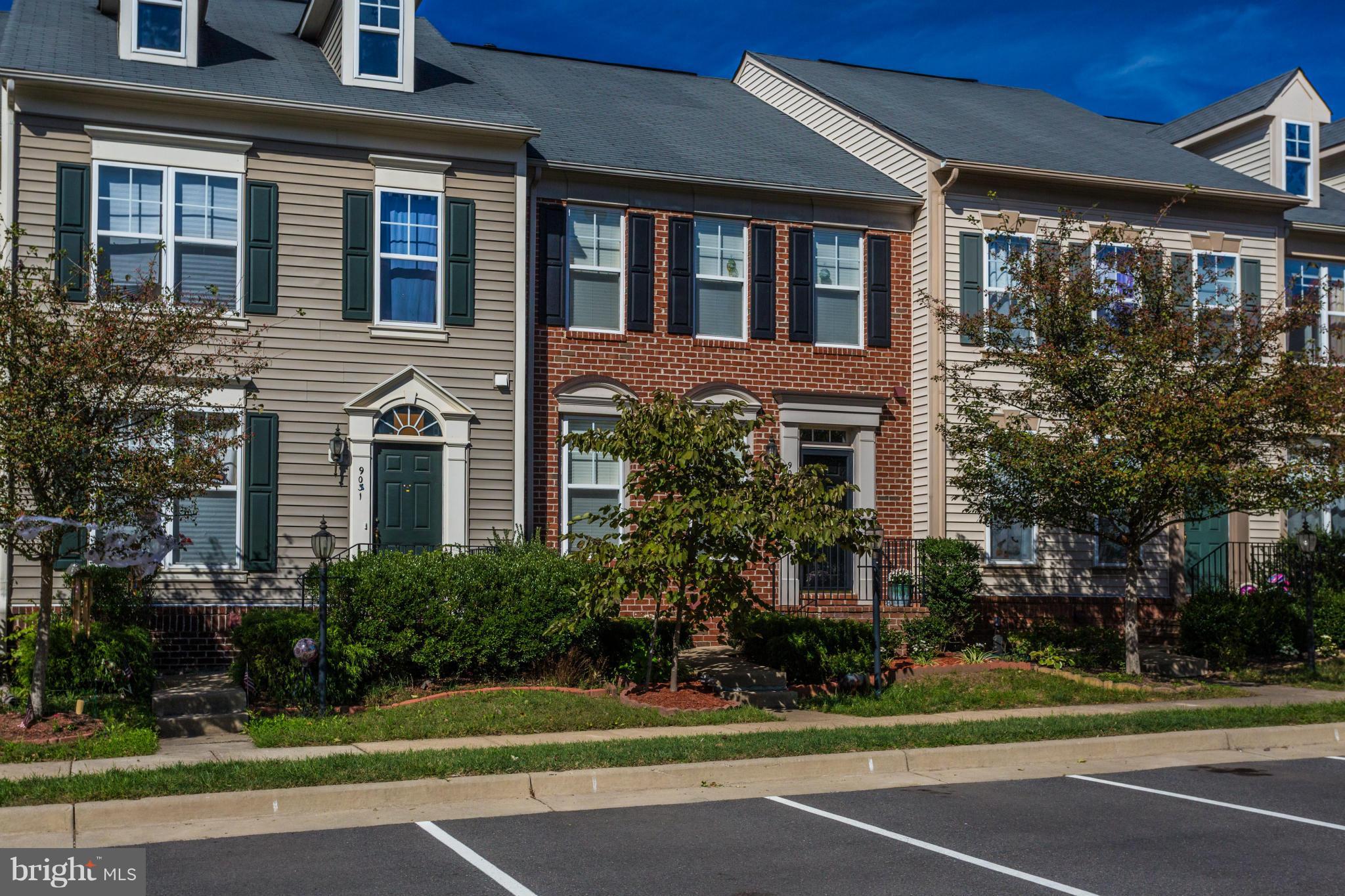 PEMBROOKE - Residential