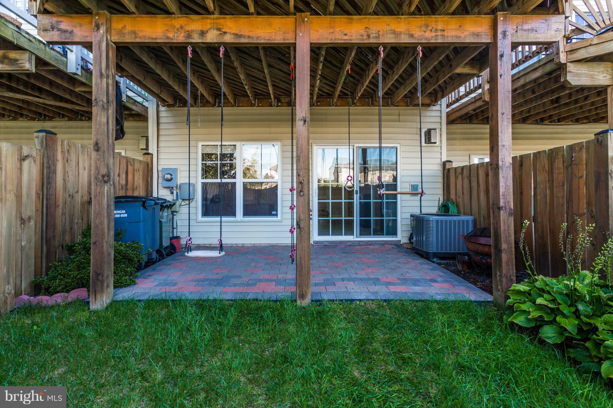 PEMBROOKE - Residential