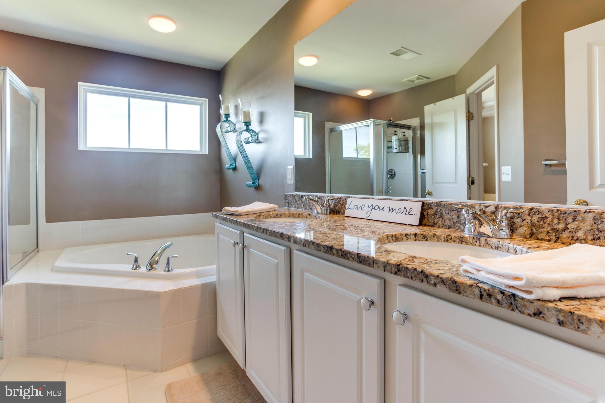 PEMBROOKE - Residential