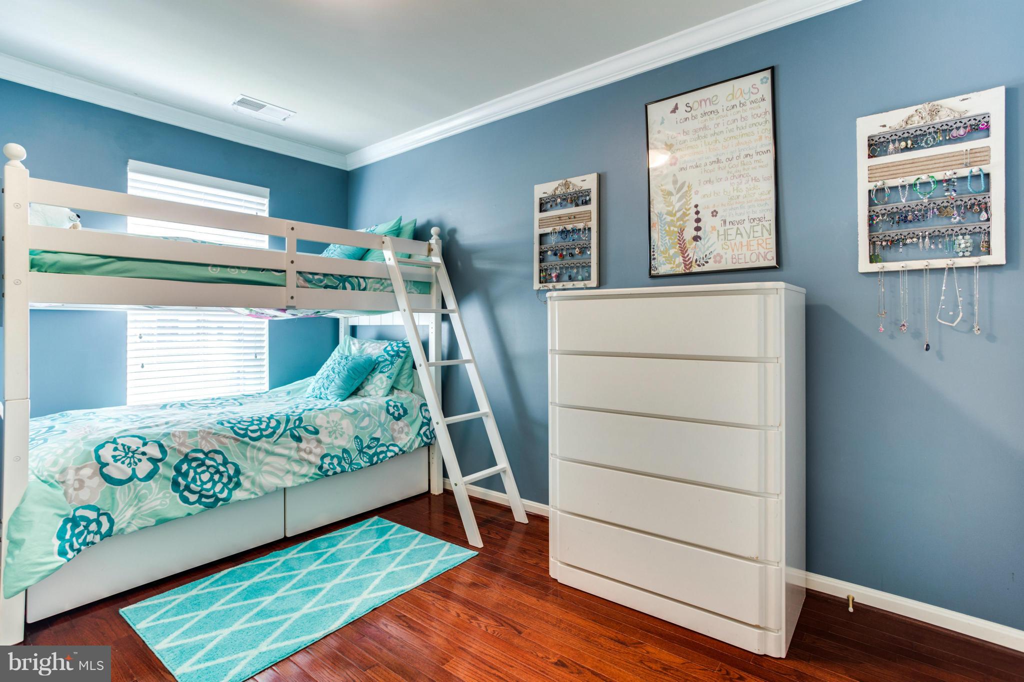 PEMBROOKE - Residential