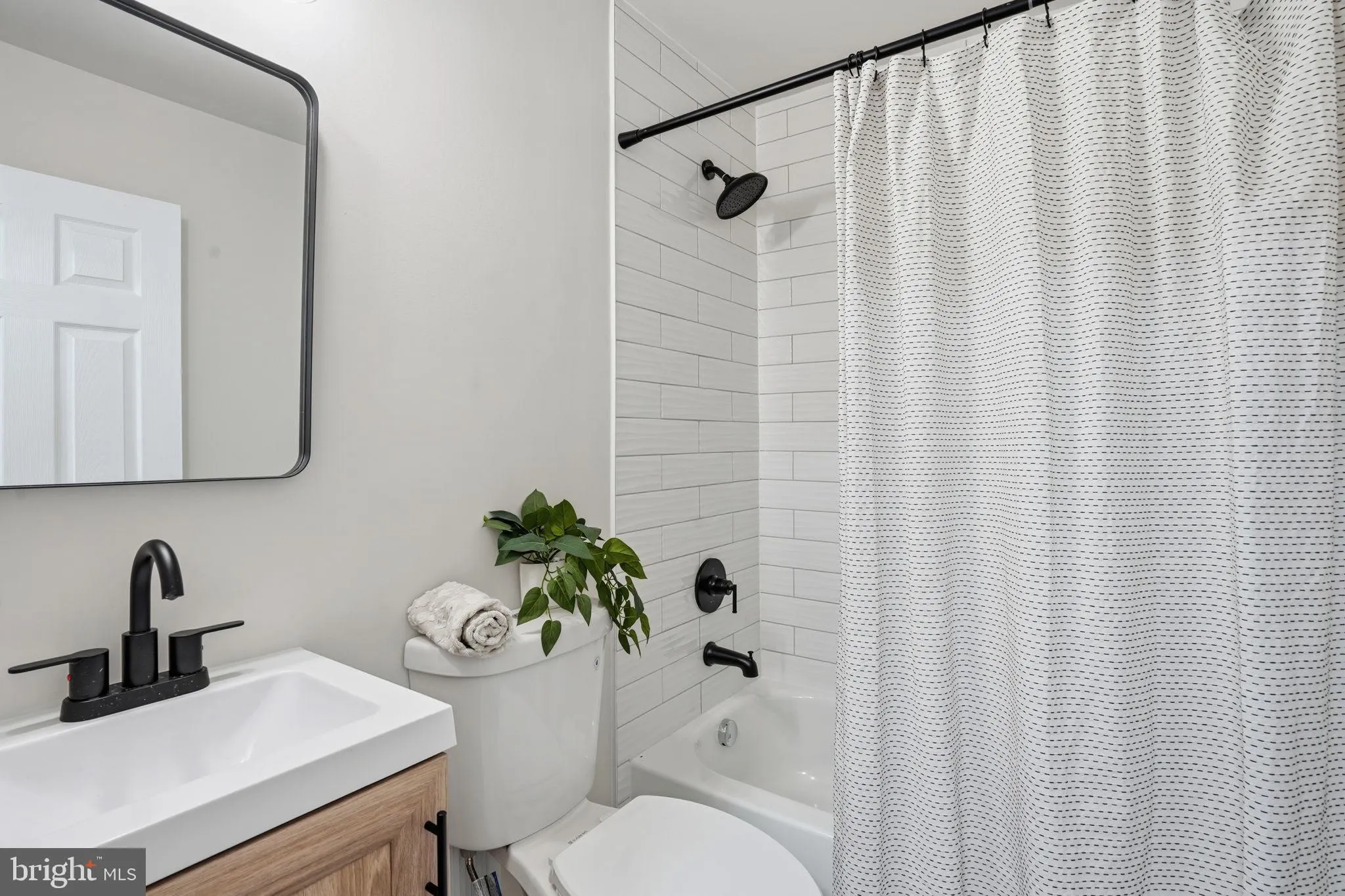 Baltimore, Maryland 21222, United States, 3 Bedrooms Bedrooms, ,2 BathroomsBathrooms,Residential,Active,254663