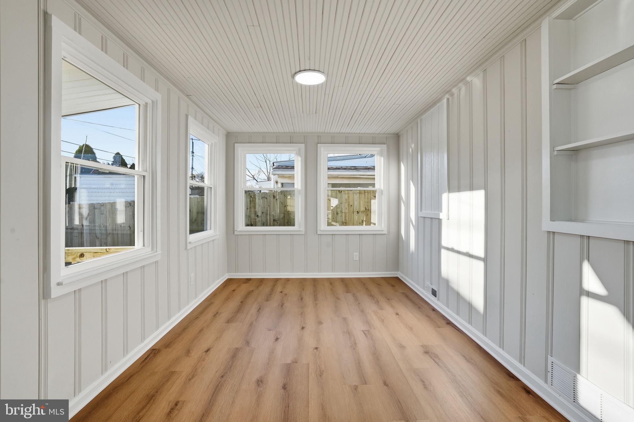 MURRAY POINT - Residential