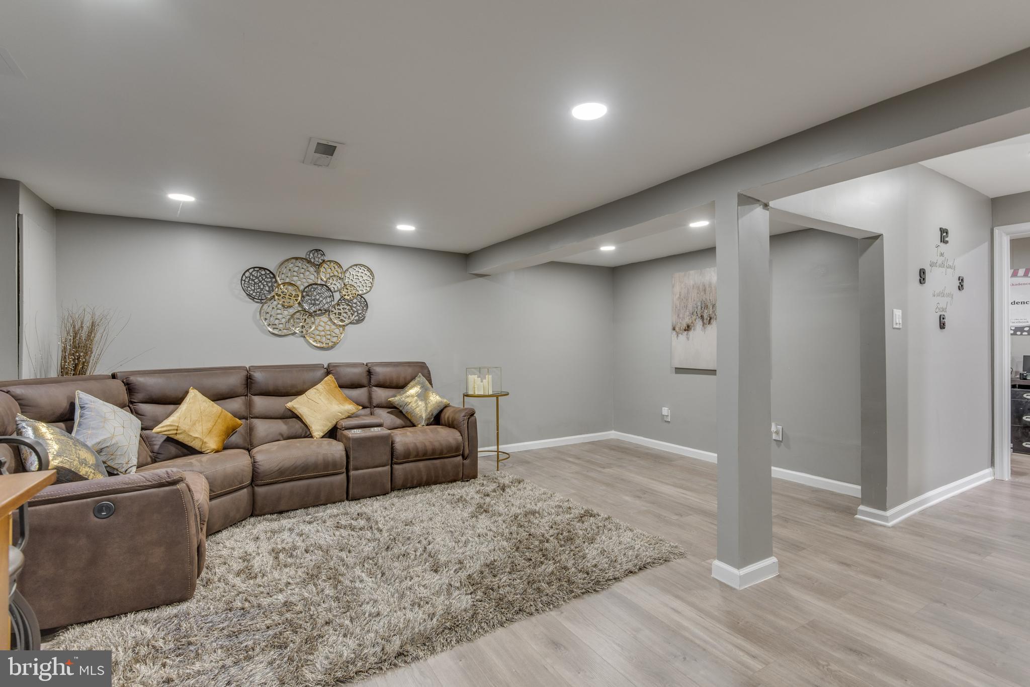 PRINCE PLACE III - Residential