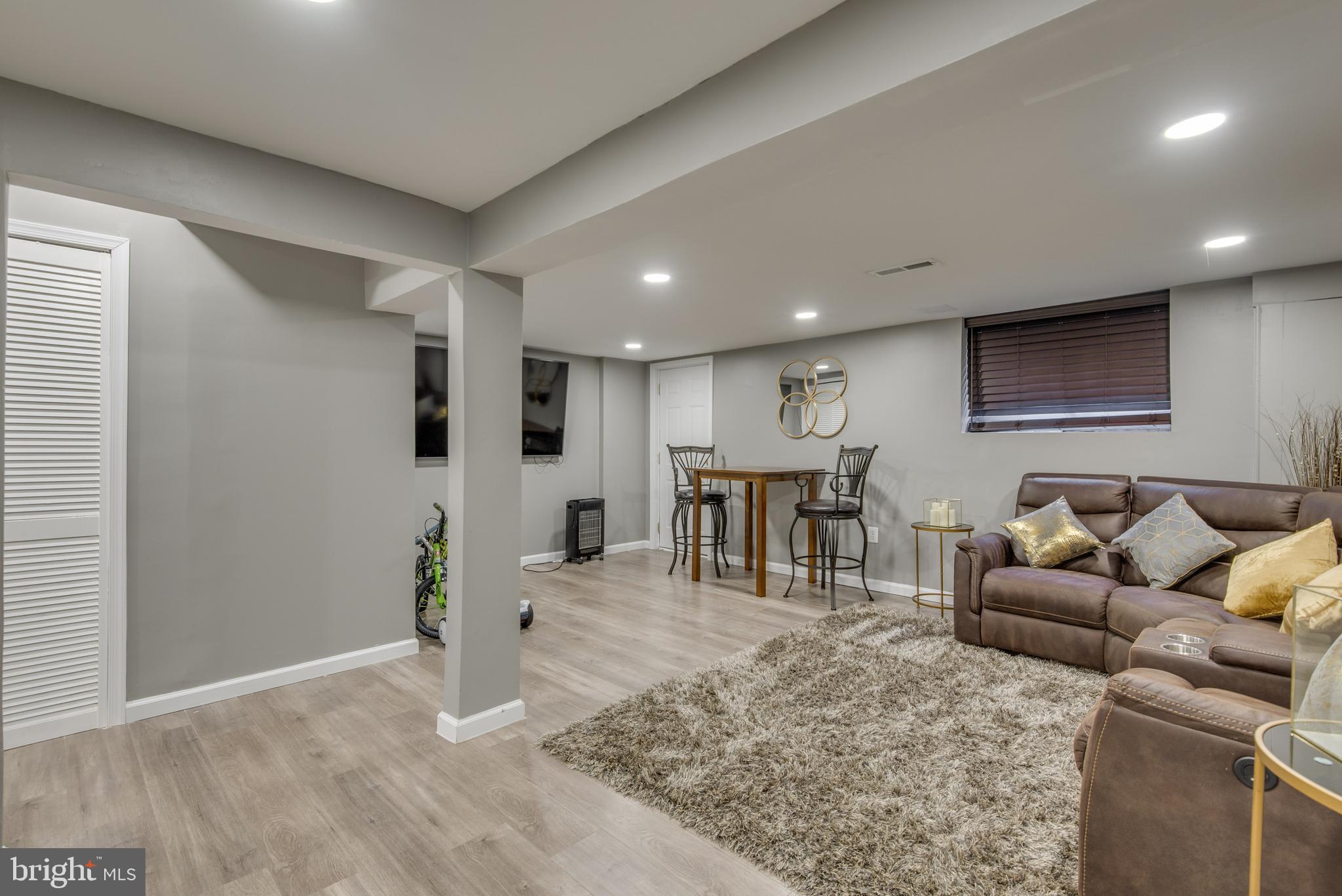 PRINCE PLACE III - Residential