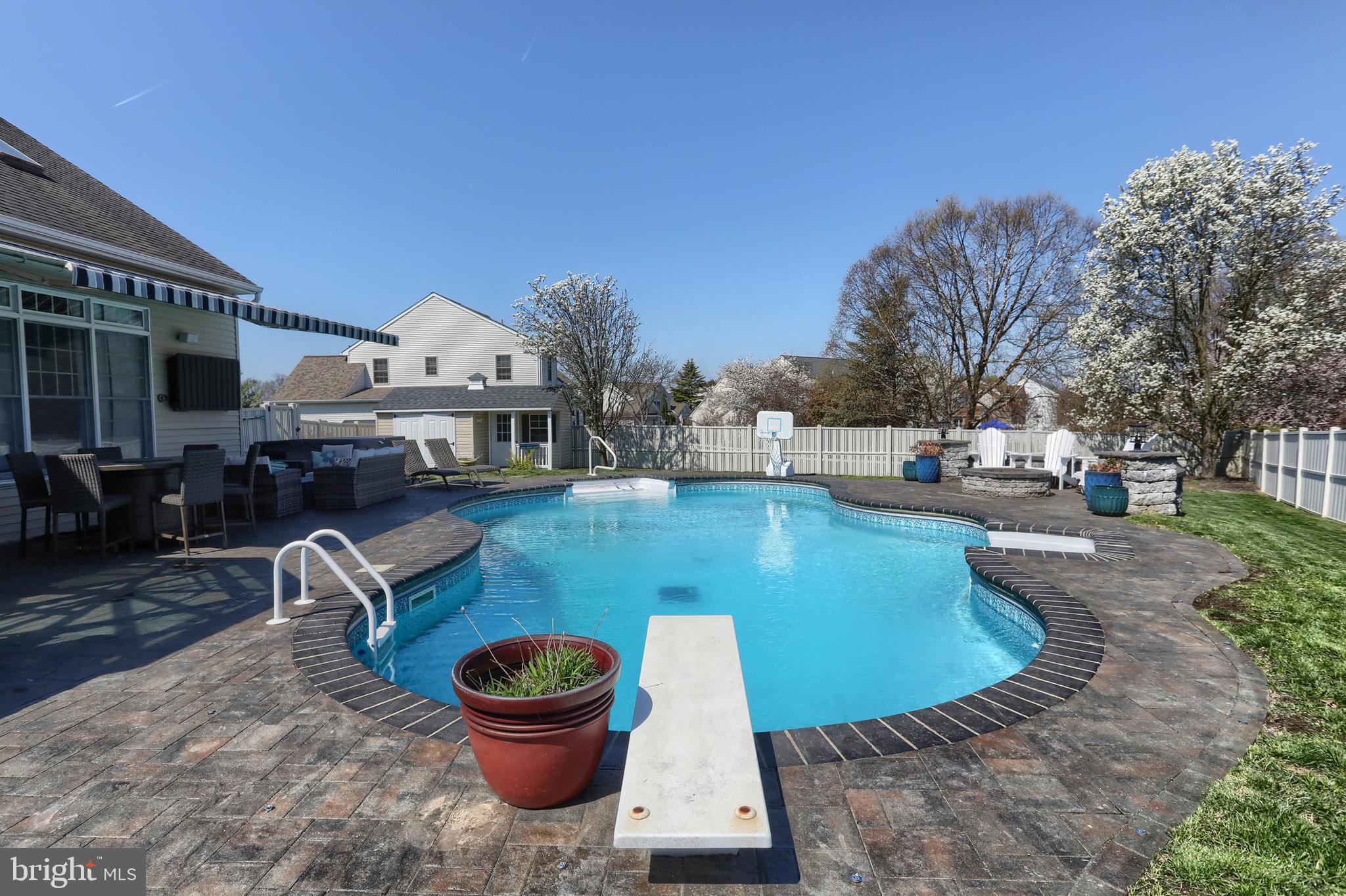 THISTLEDOWN - Residential