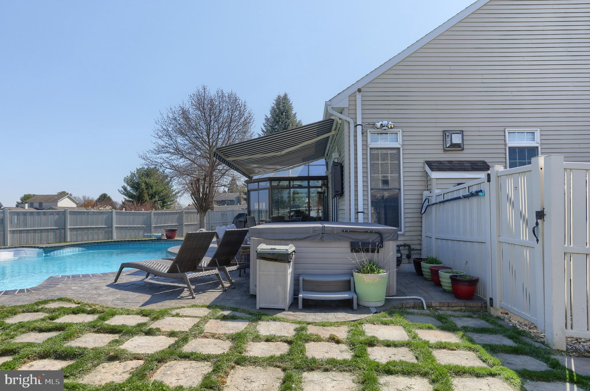 THISTLEDOWN - Residential