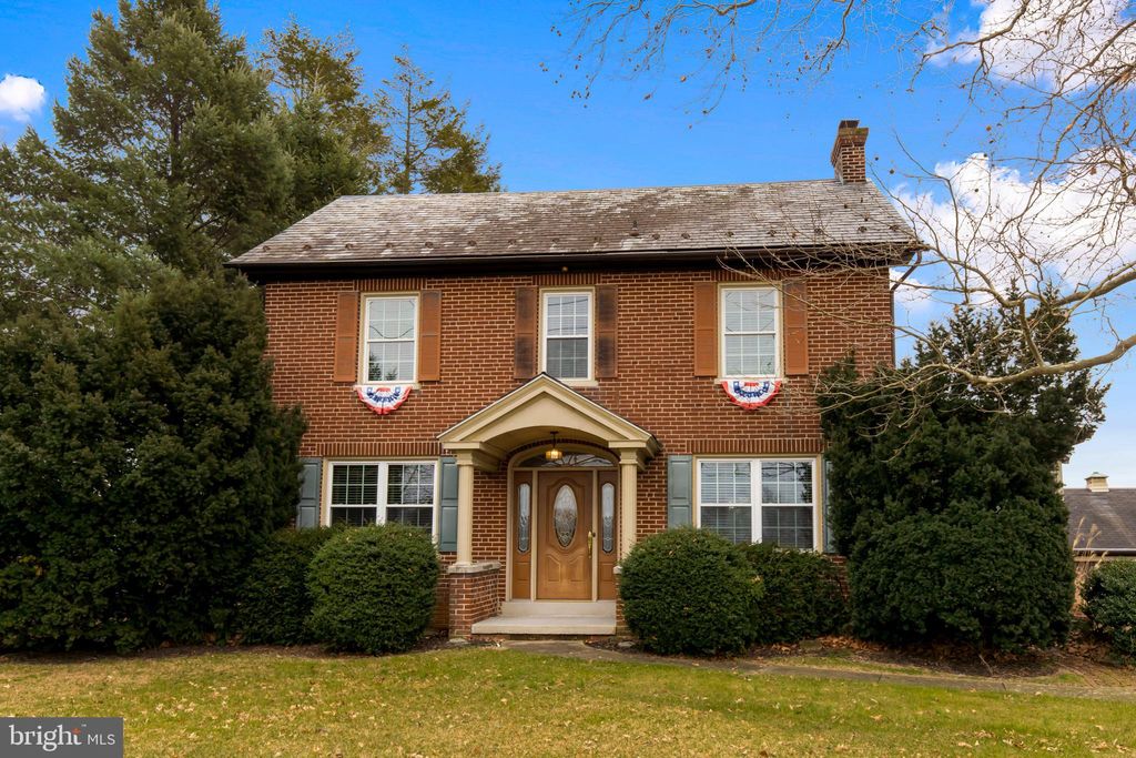 Photo of 415 ROHRERSTOWN RD, LANCASTER, PA 17603 (MLS # PALA2030356)