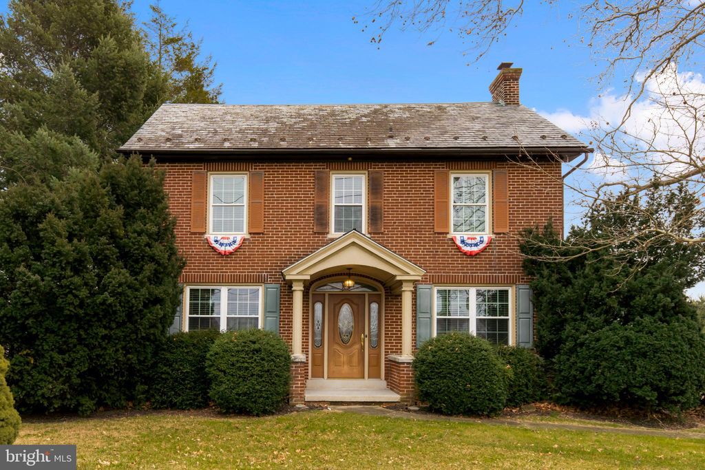 Photo of 415 ROHRERSTOWN RD, LANCASTER, PA 17603 (MLS # PALA2030356)