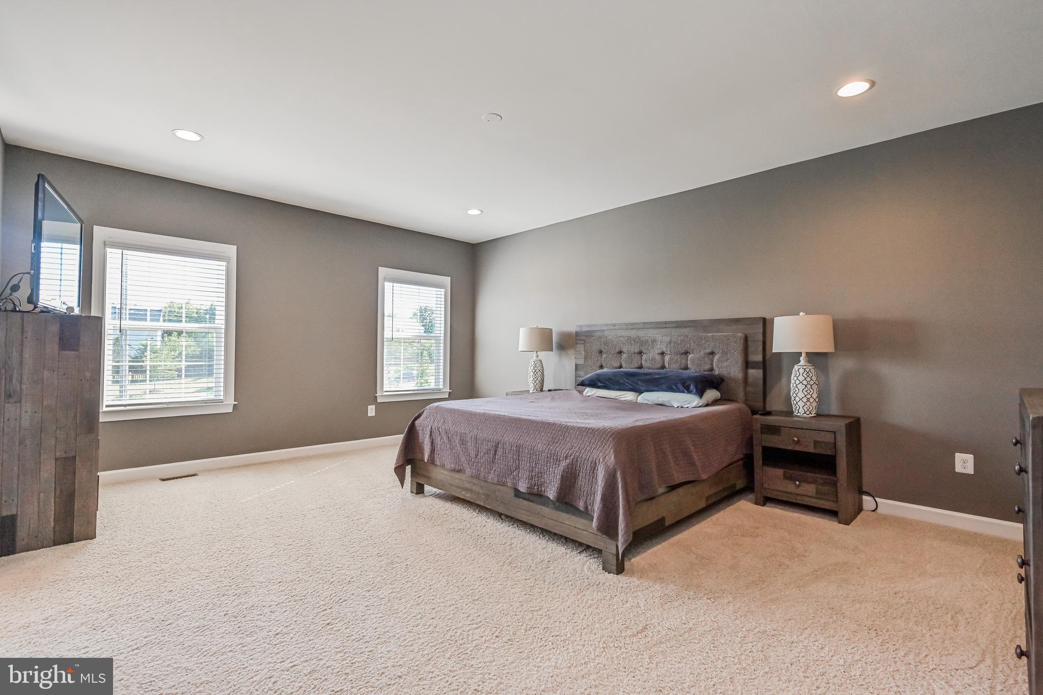 PMW FARMS - Residential