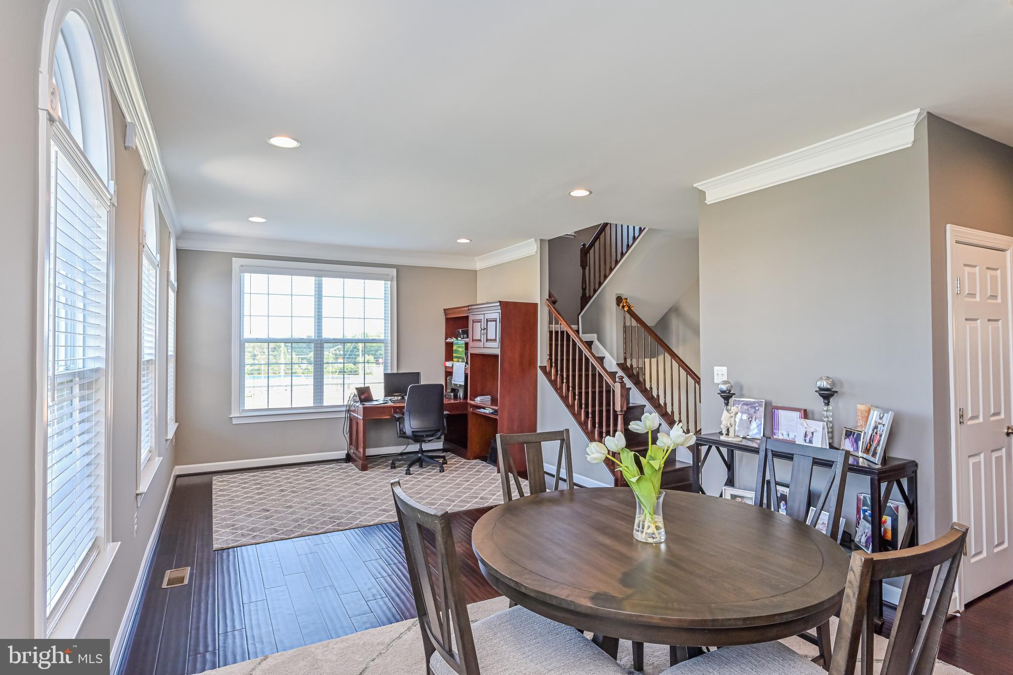 PMW FARMS - Residential