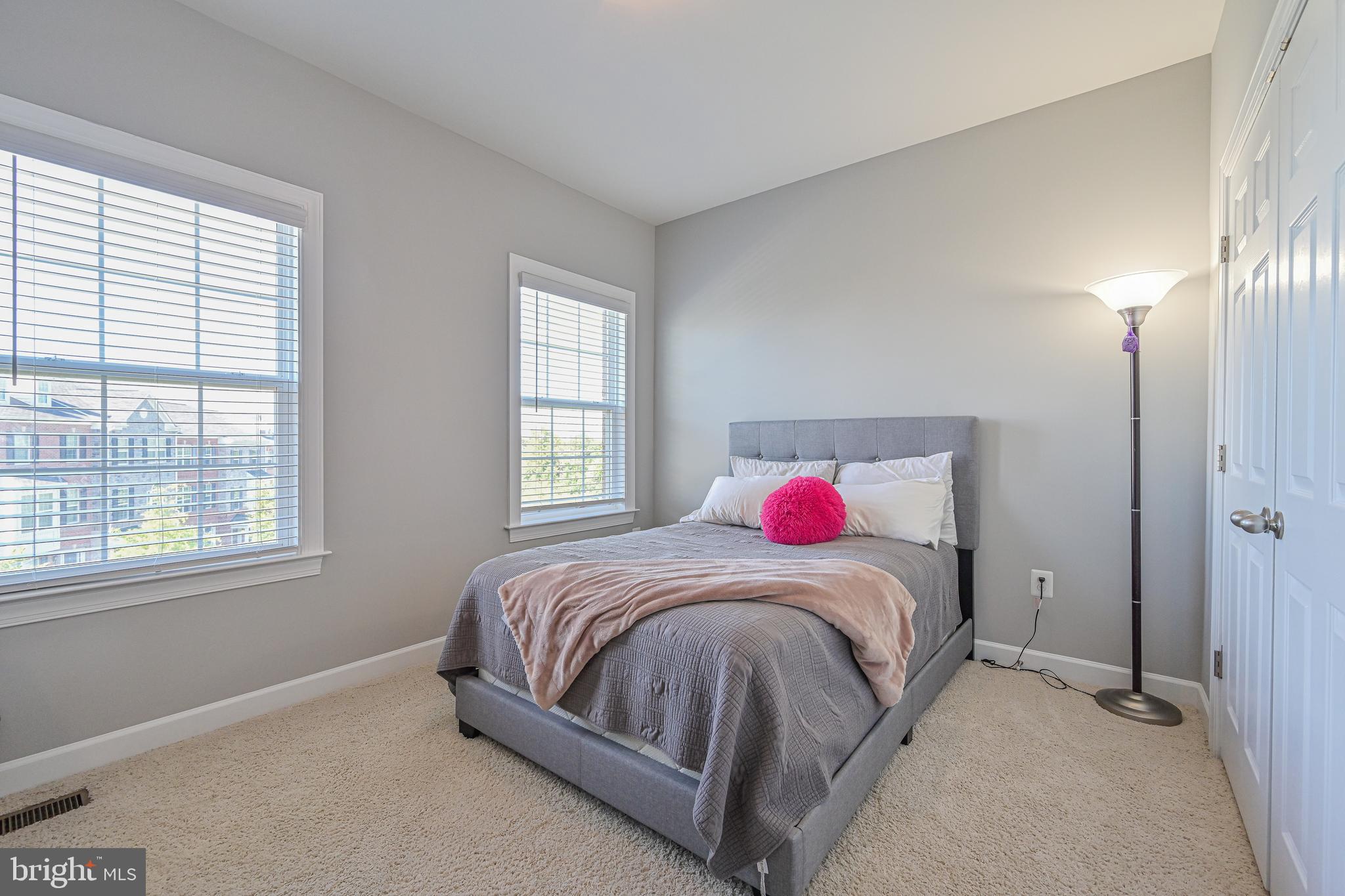 PMW FARMS - Residential