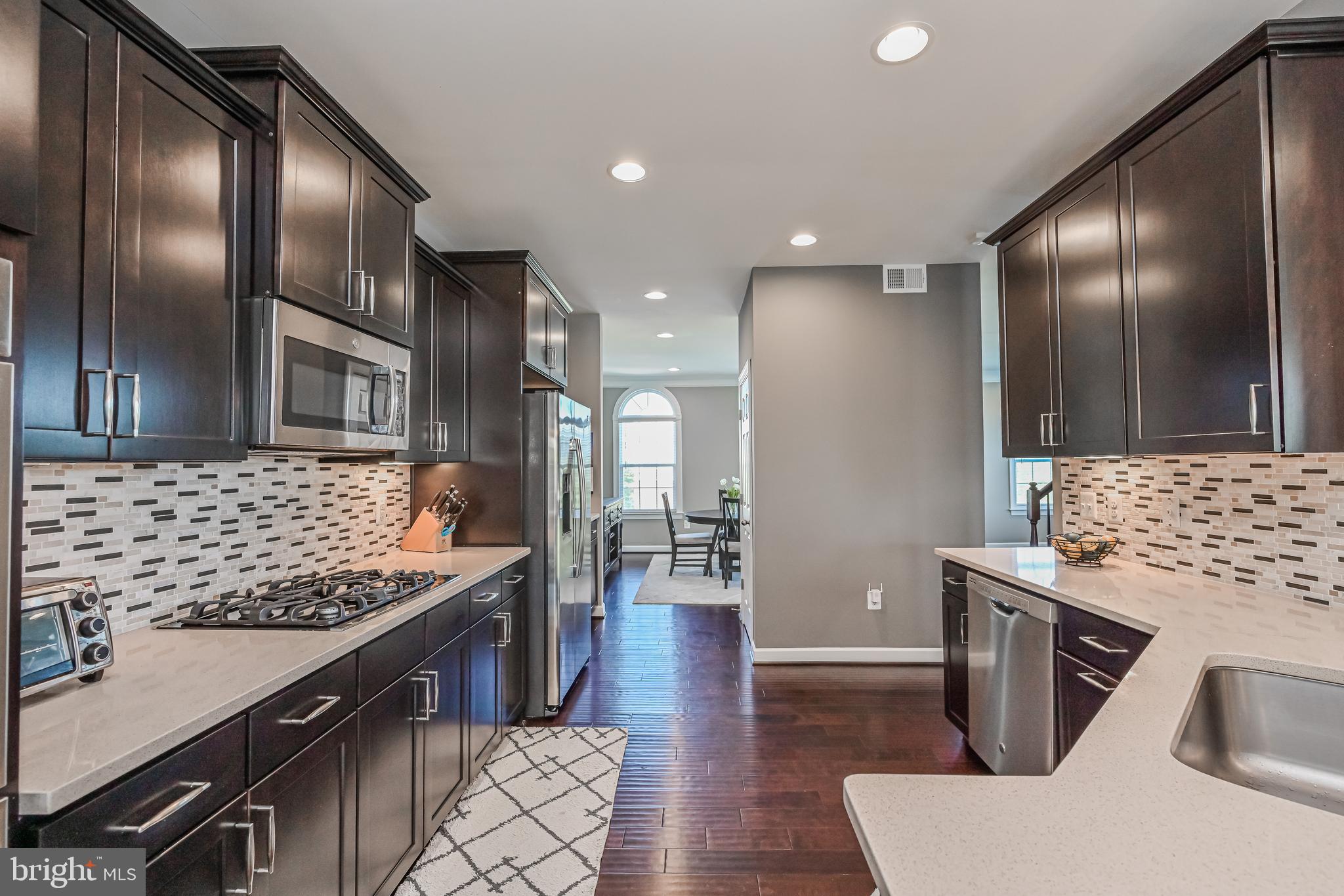 PMW FARMS - Residential