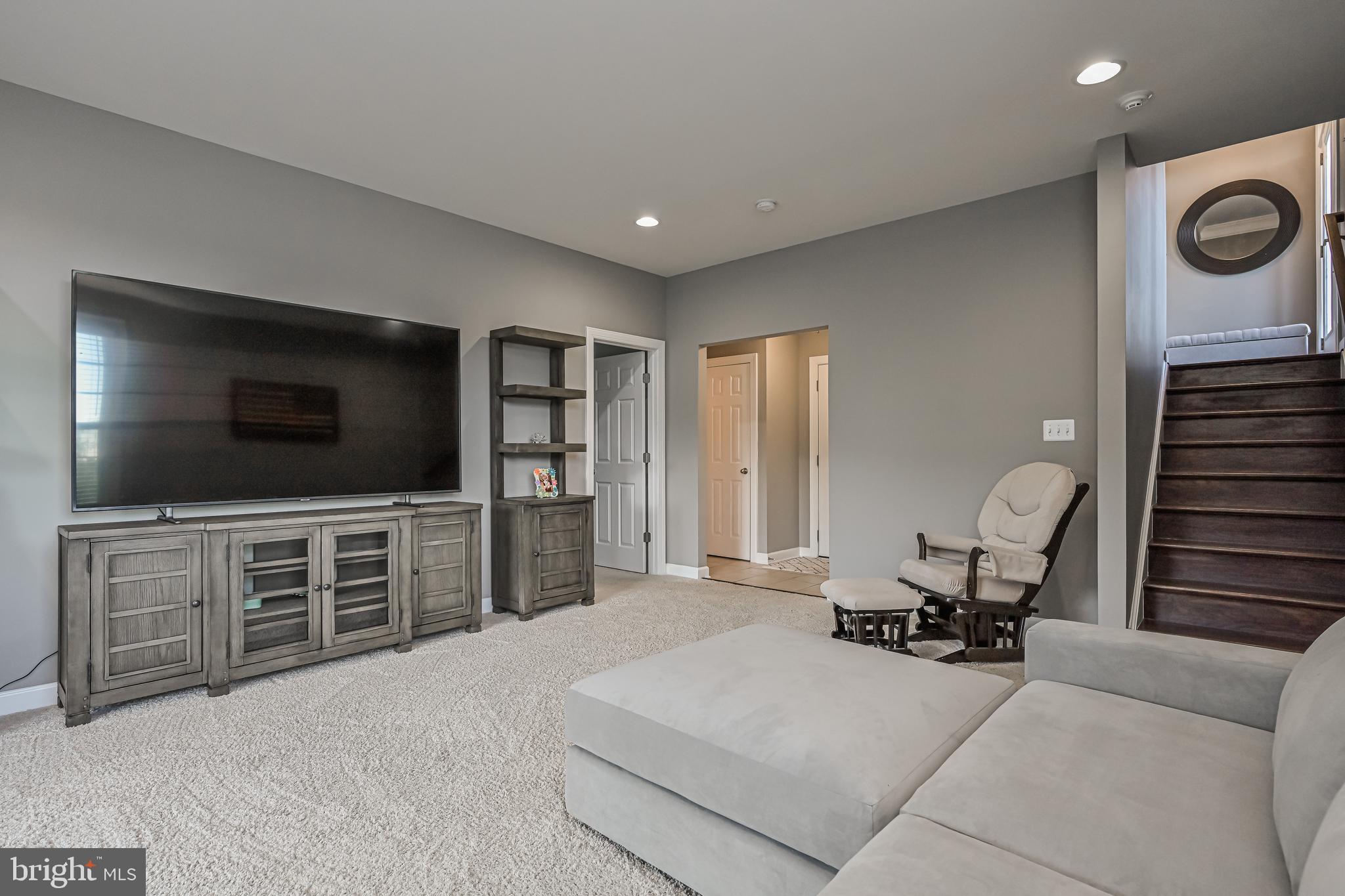 PMW FARMS - Residential