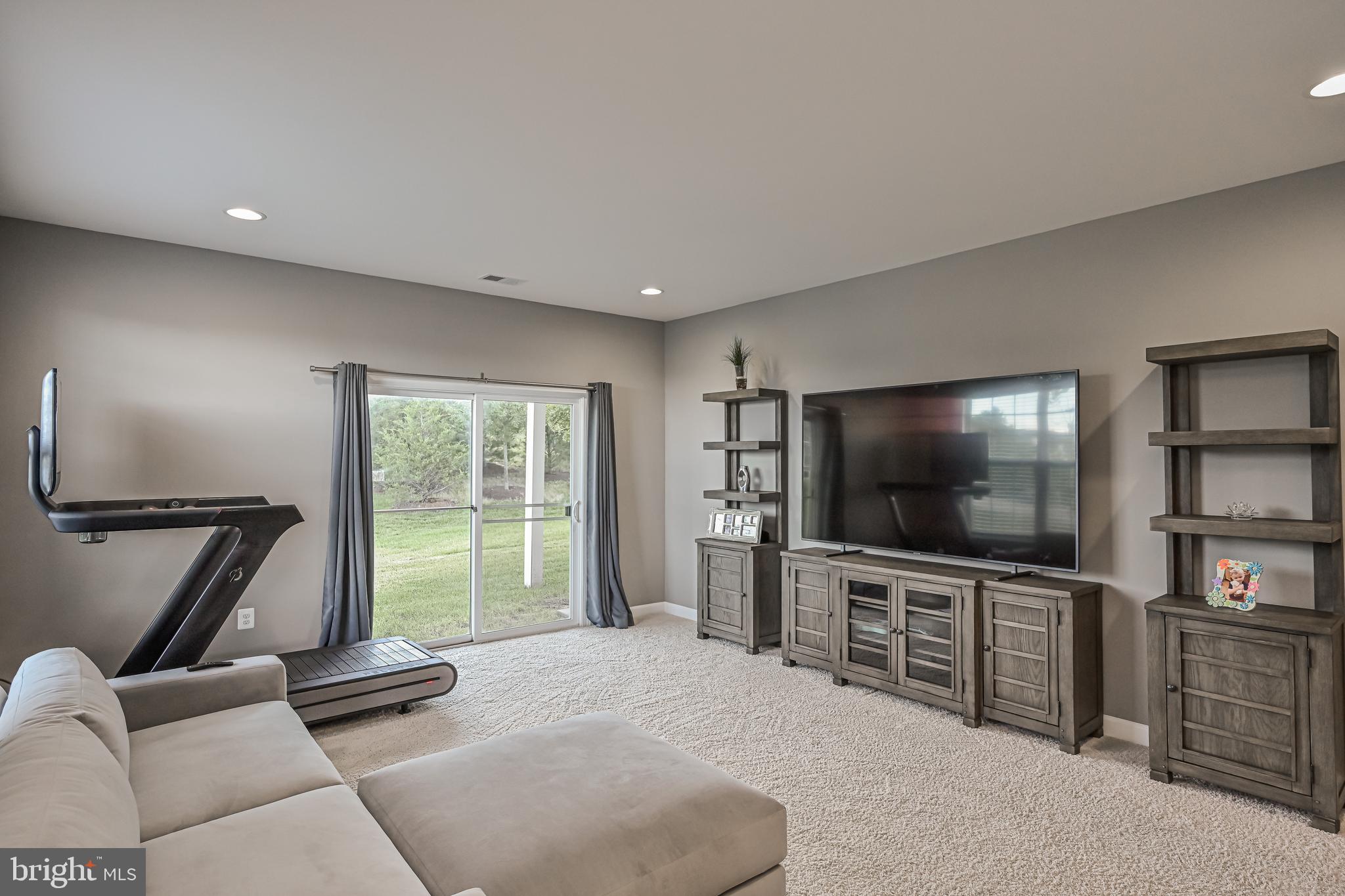 PMW FARMS - Residential