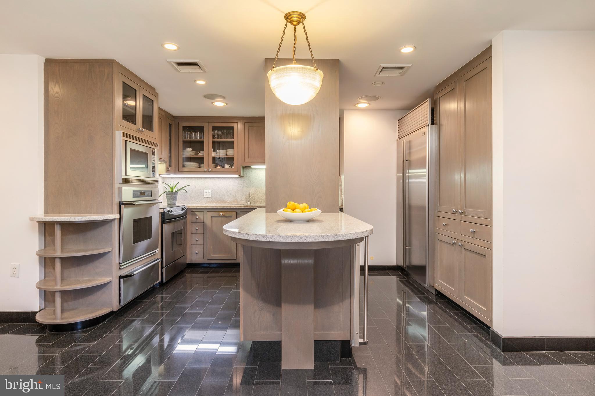 RITTENHOUSE SQUARE - Residential