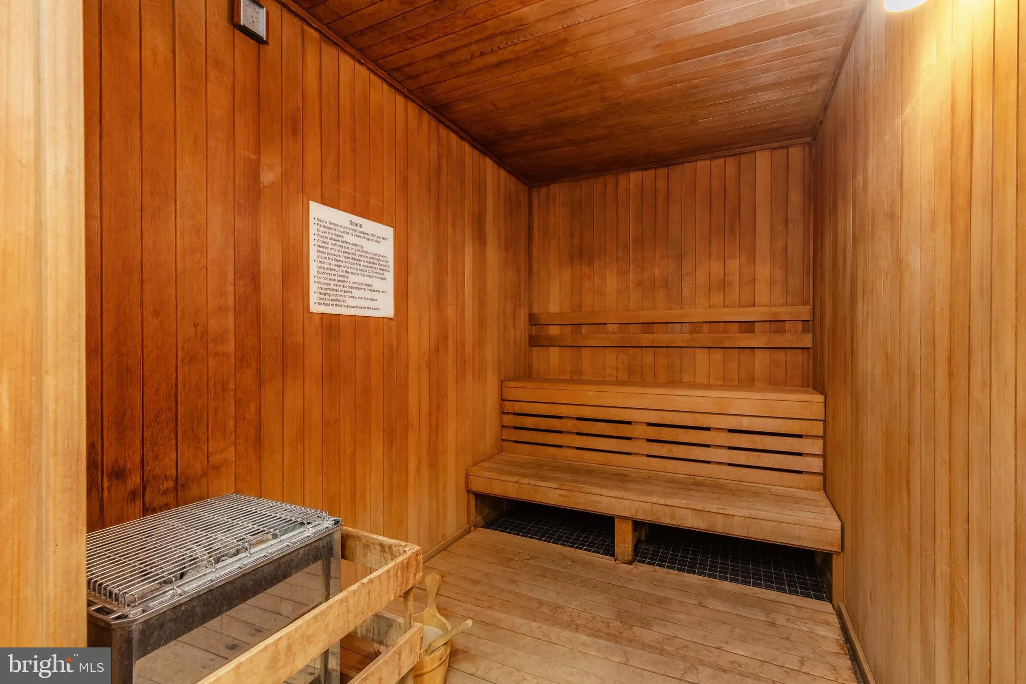 Philadelphia, Pennsylvania 19103, United States, 3 Bedrooms Bedrooms, ,4 BathroomsBathrooms,Residential,Contingent,66258