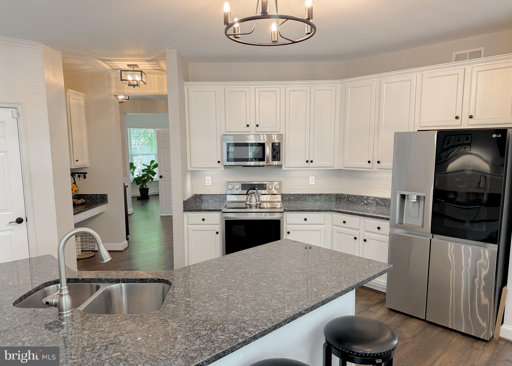 DAHLIA PARK OF WILDEWOOD - Residential