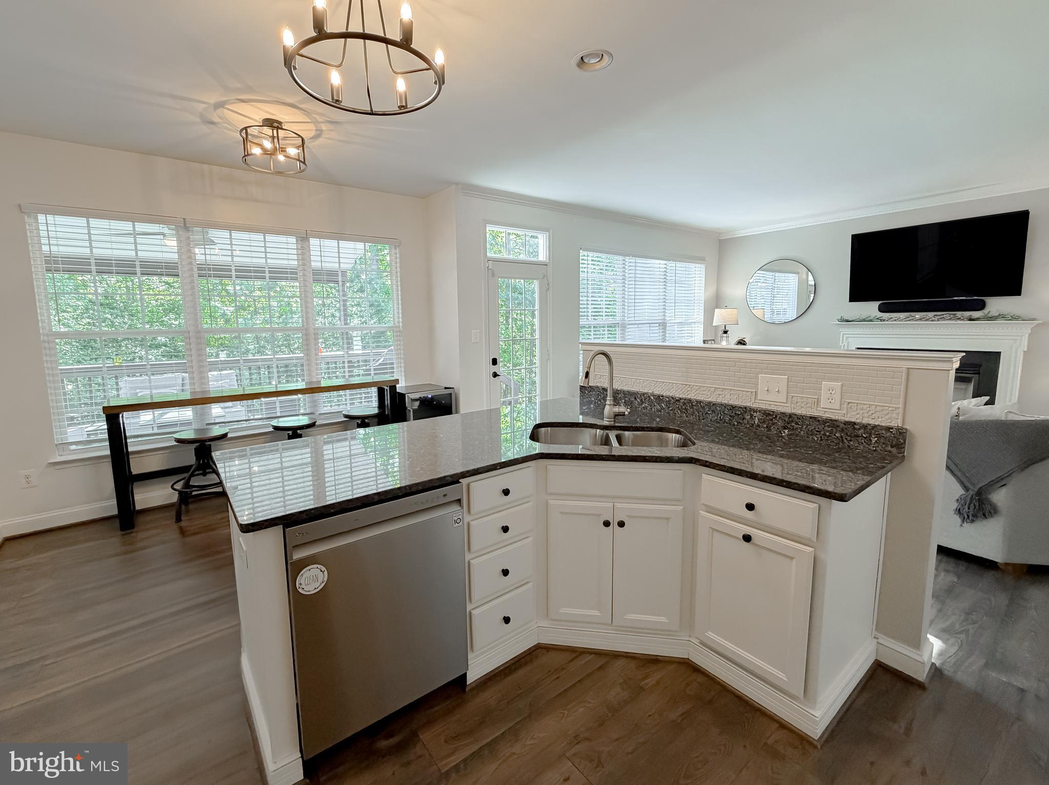 DAHLIA PARK OF WILDEWOOD - Residential