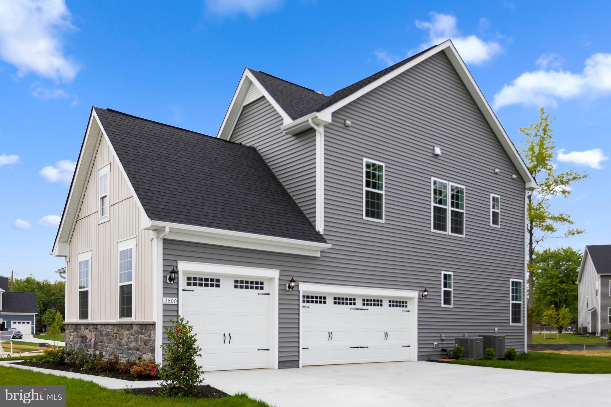 SPRING RIDGE - Residential