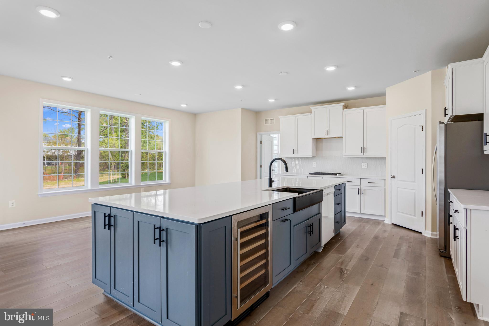 SPRING RIDGE - Residential