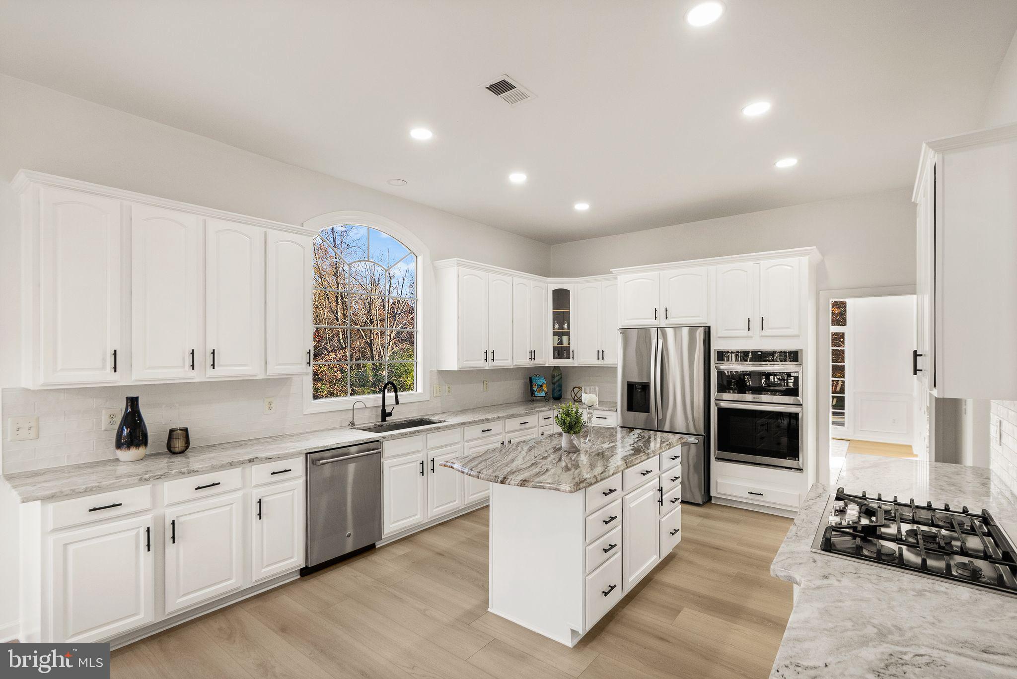 WESTVIEW ESTATES - Residential