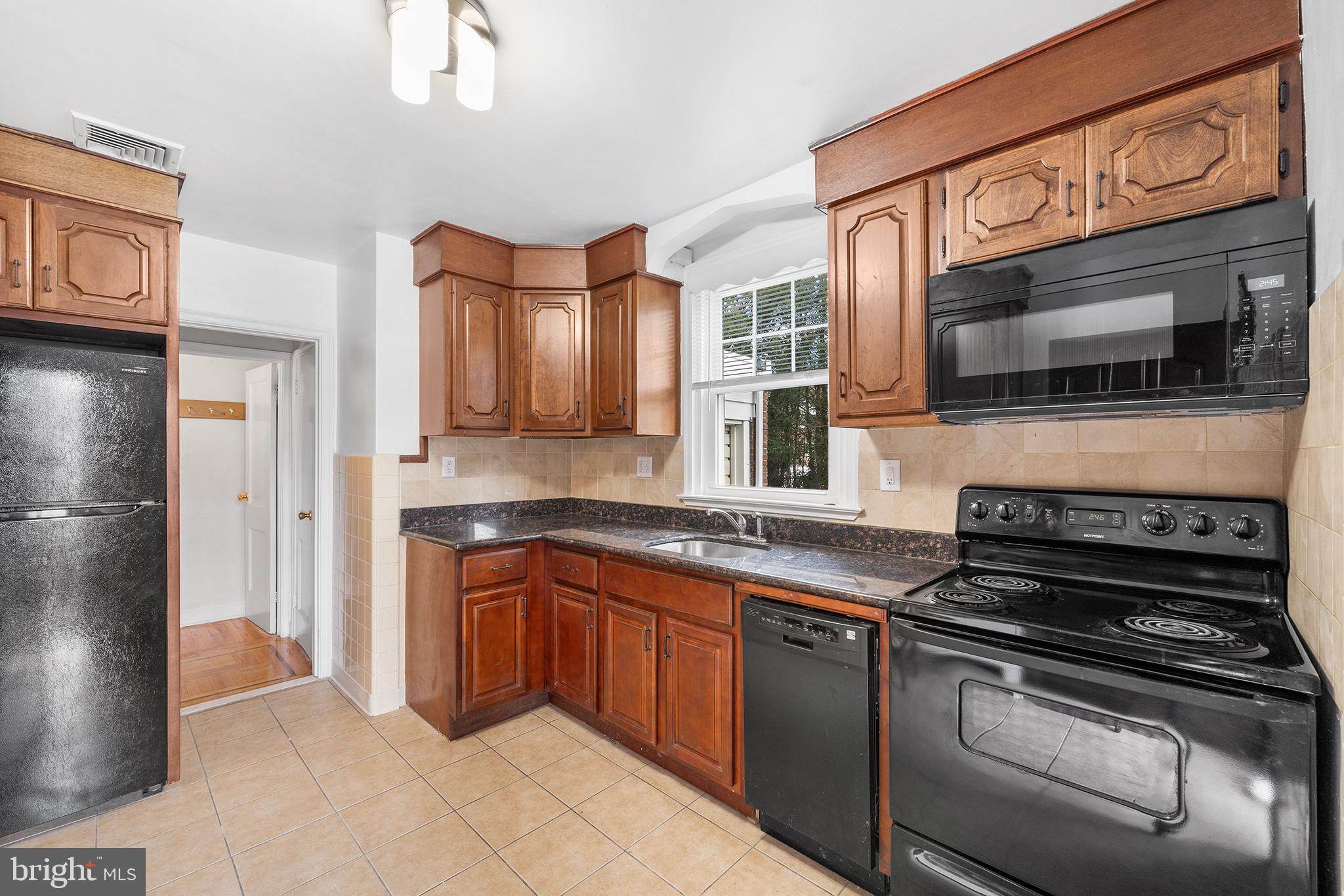 PENN WYNNE - Residential