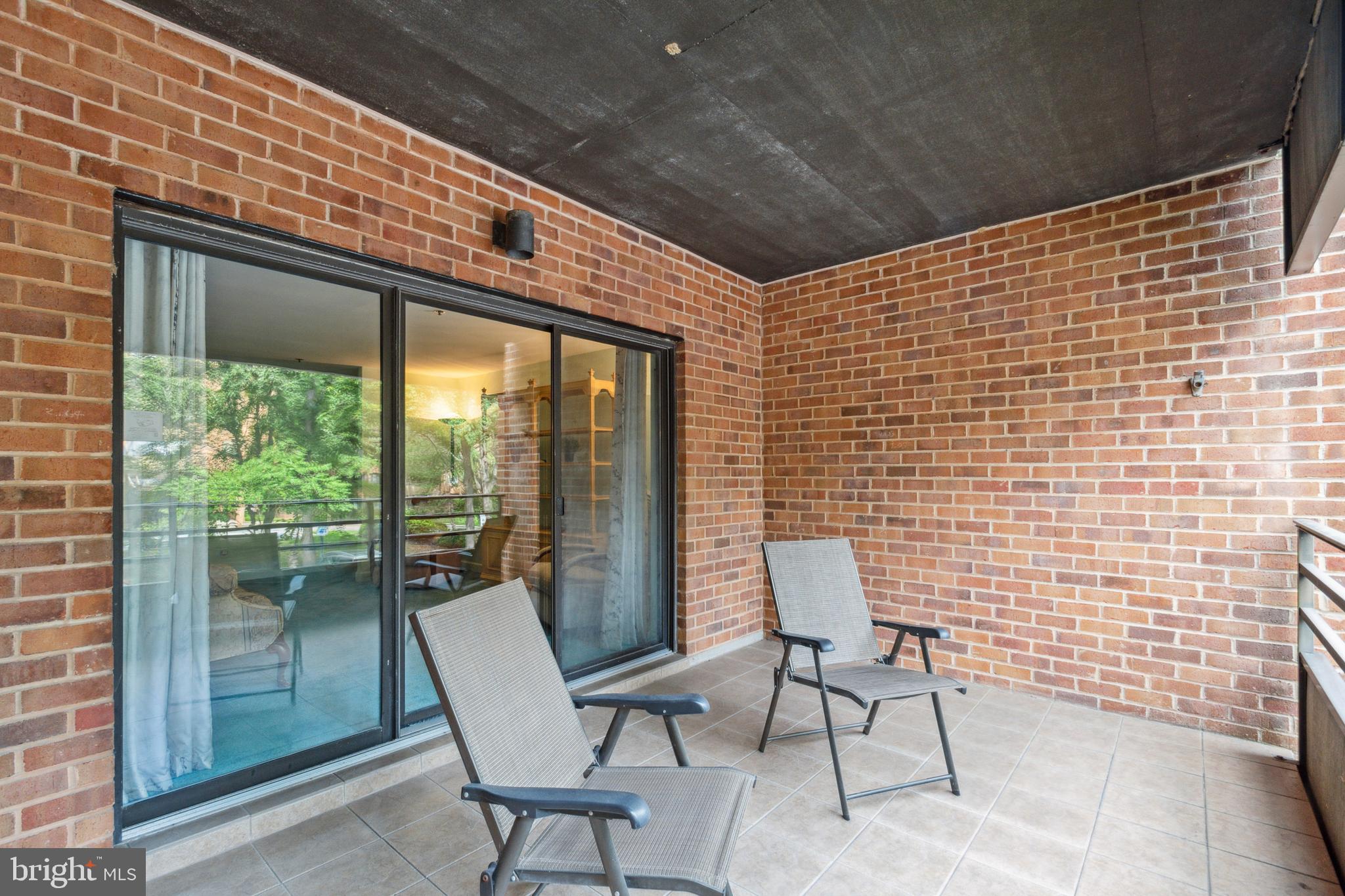 3 SOUTHERLY COURT 505
