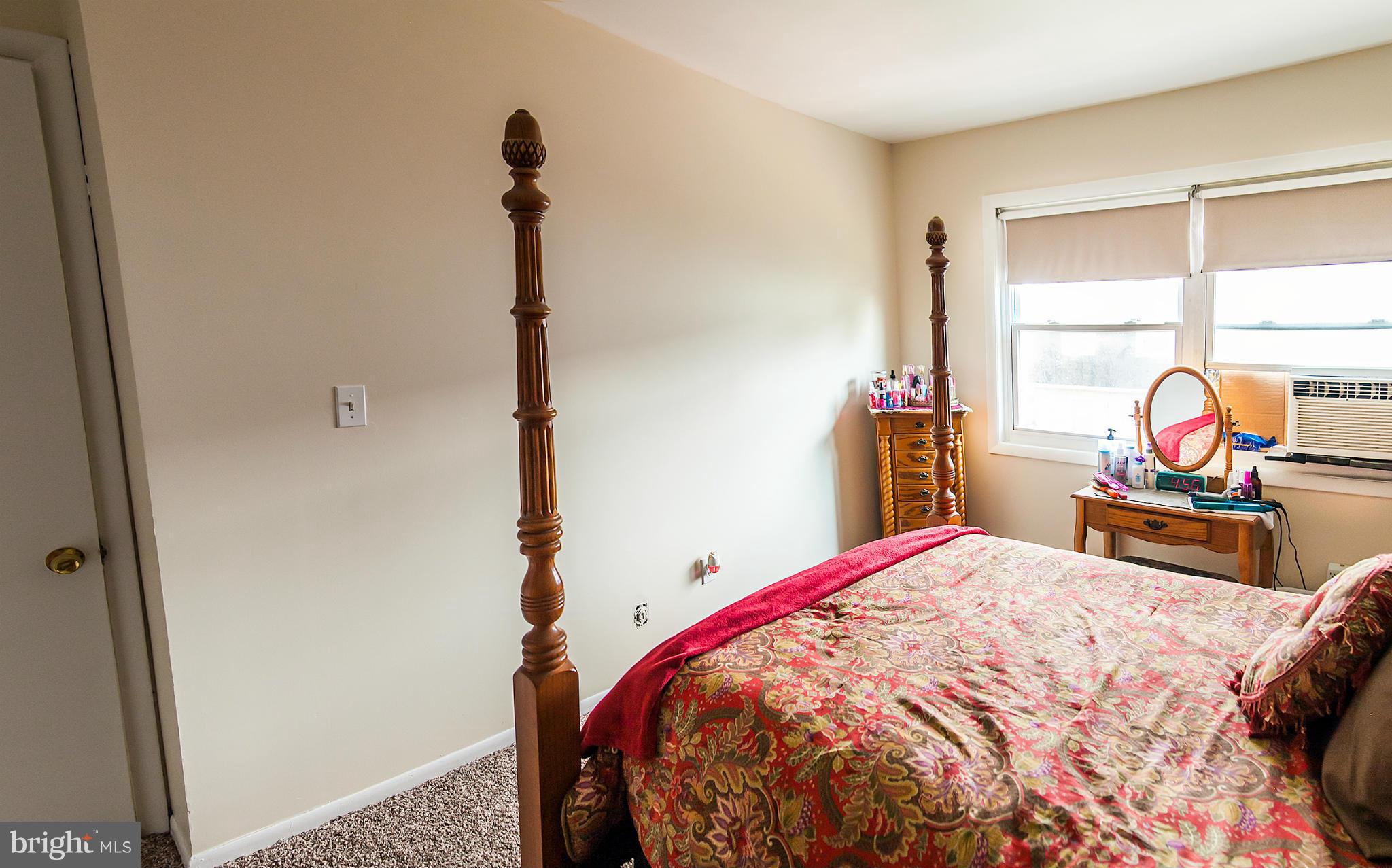 FRANKLIN RIDGE TOWNHOUSE - Residential