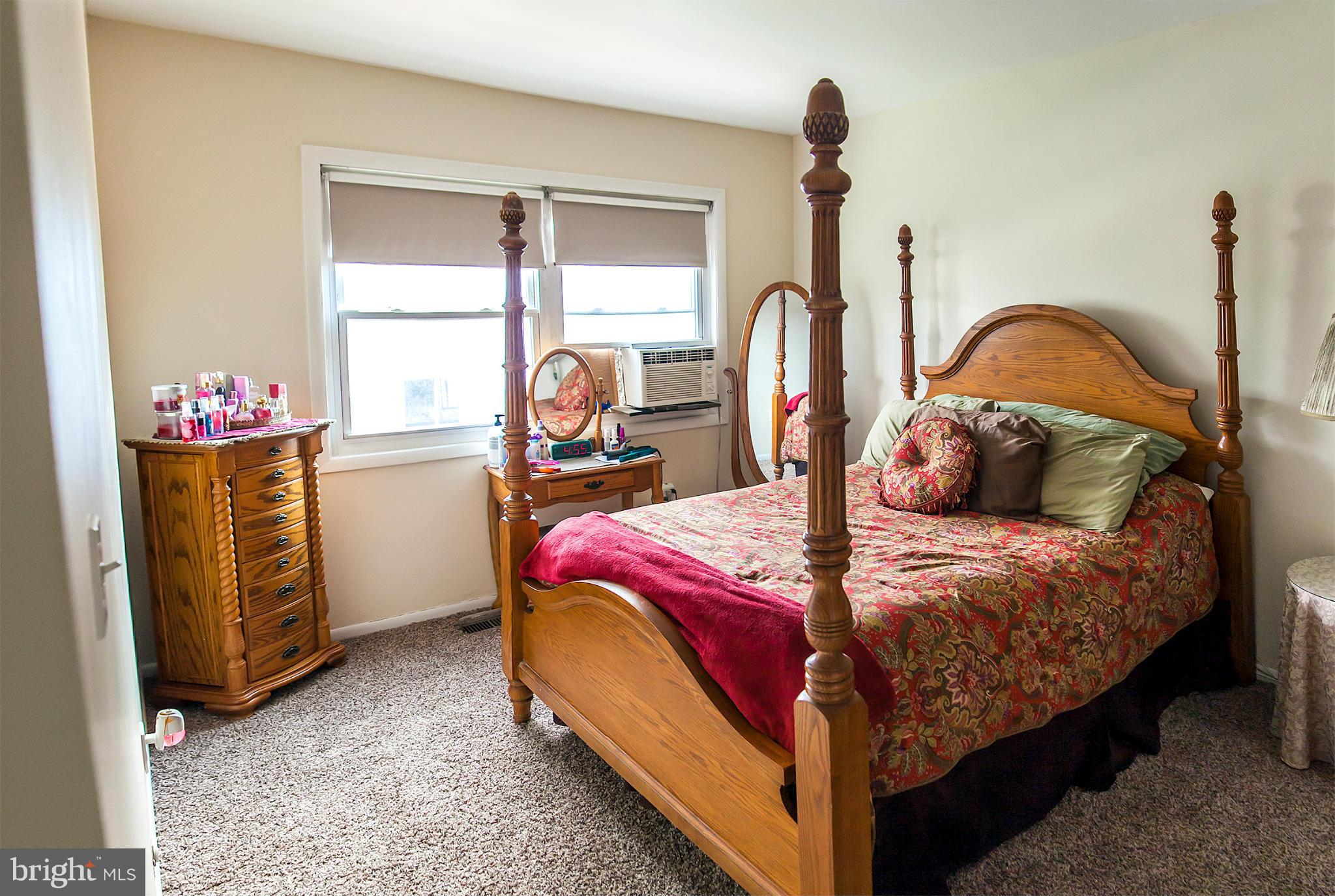 FRANKLIN RIDGE TOWNHOUSE - Residential