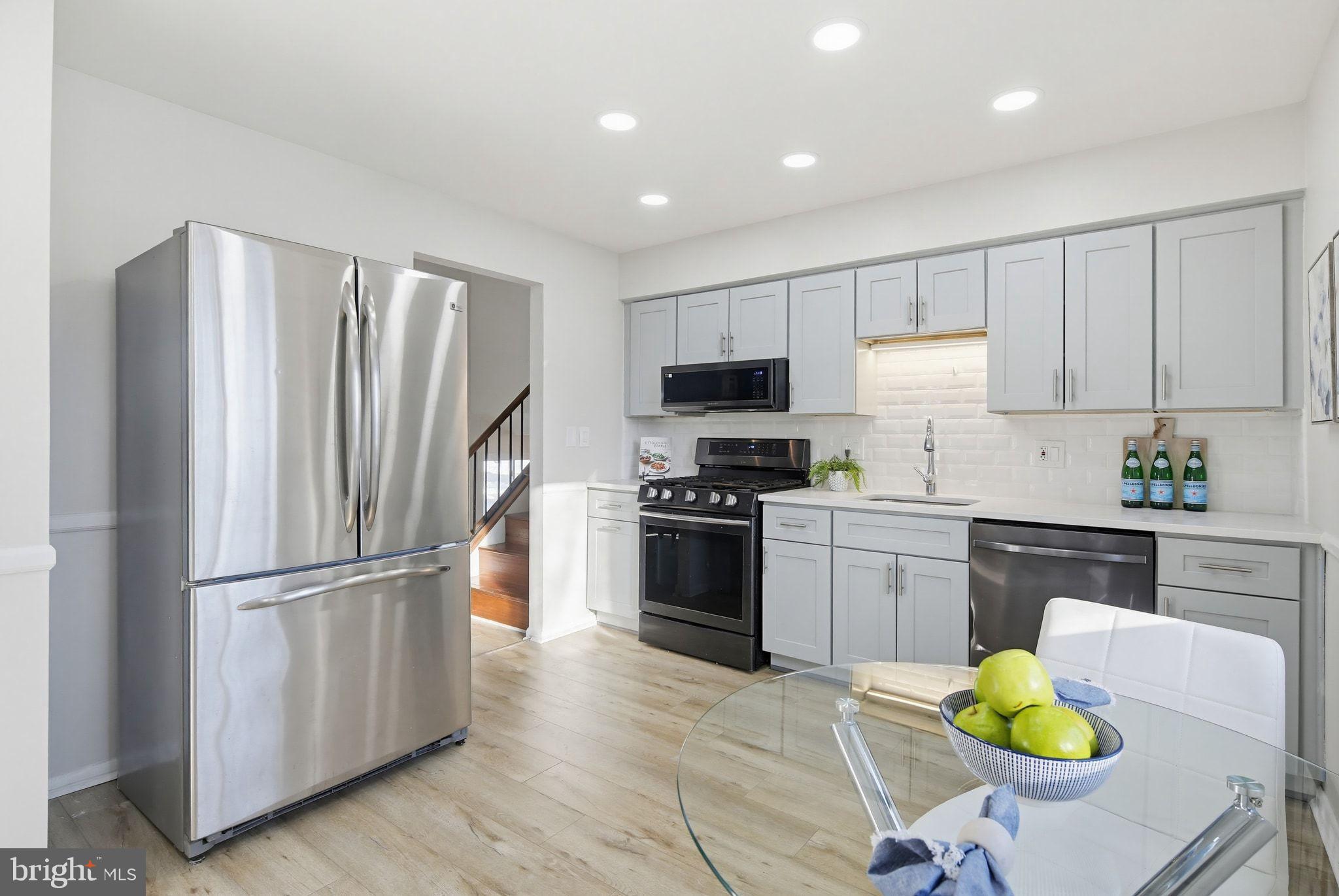 PARKE WEST - Residential