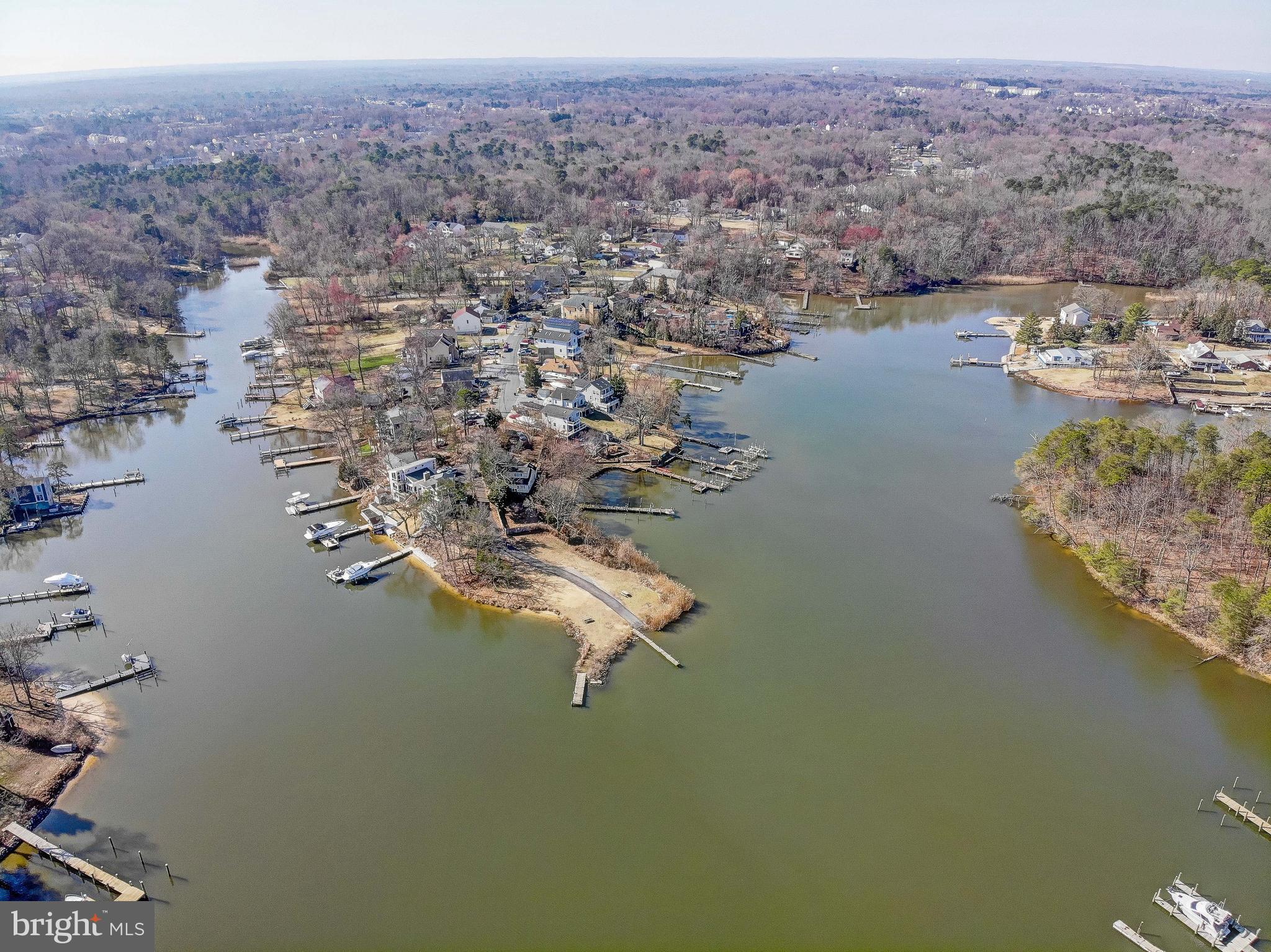 POWHATAN BEACH - Residential