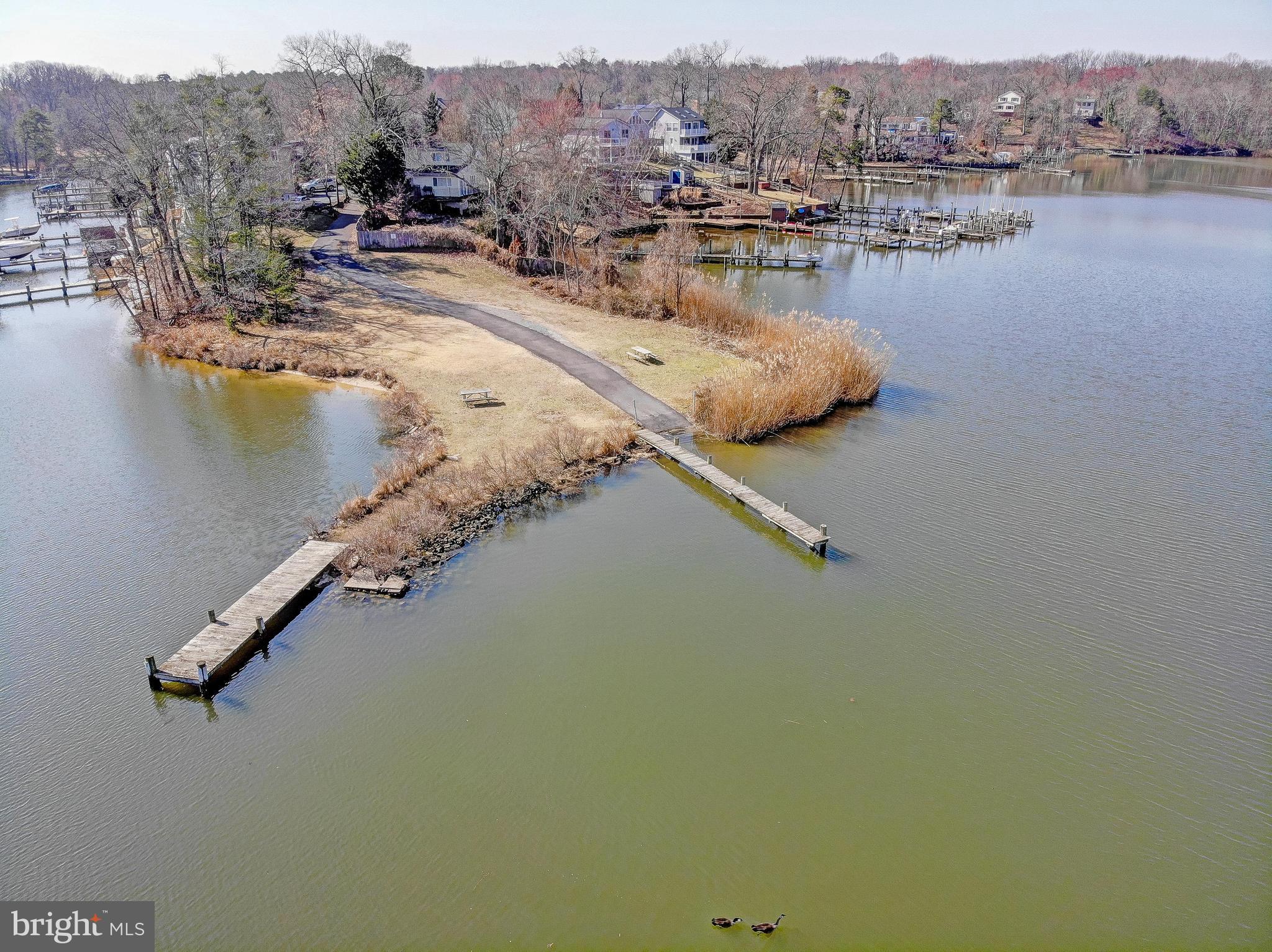 POWHATAN BEACH - Residential