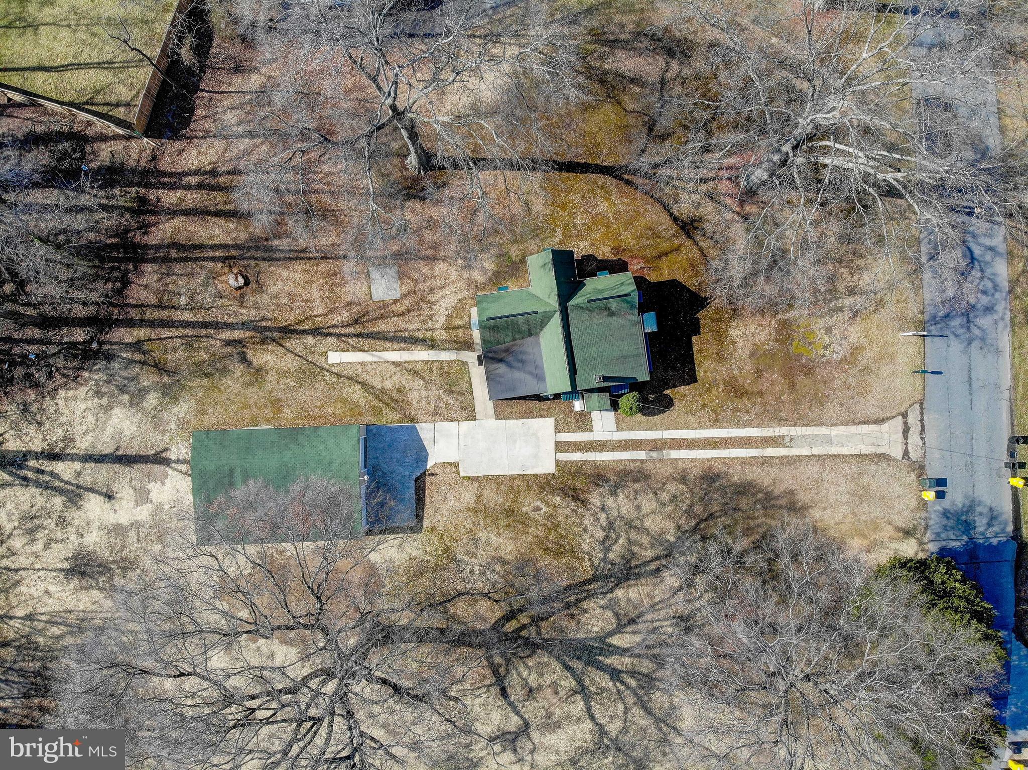 POWHATAN BEACH - Residential