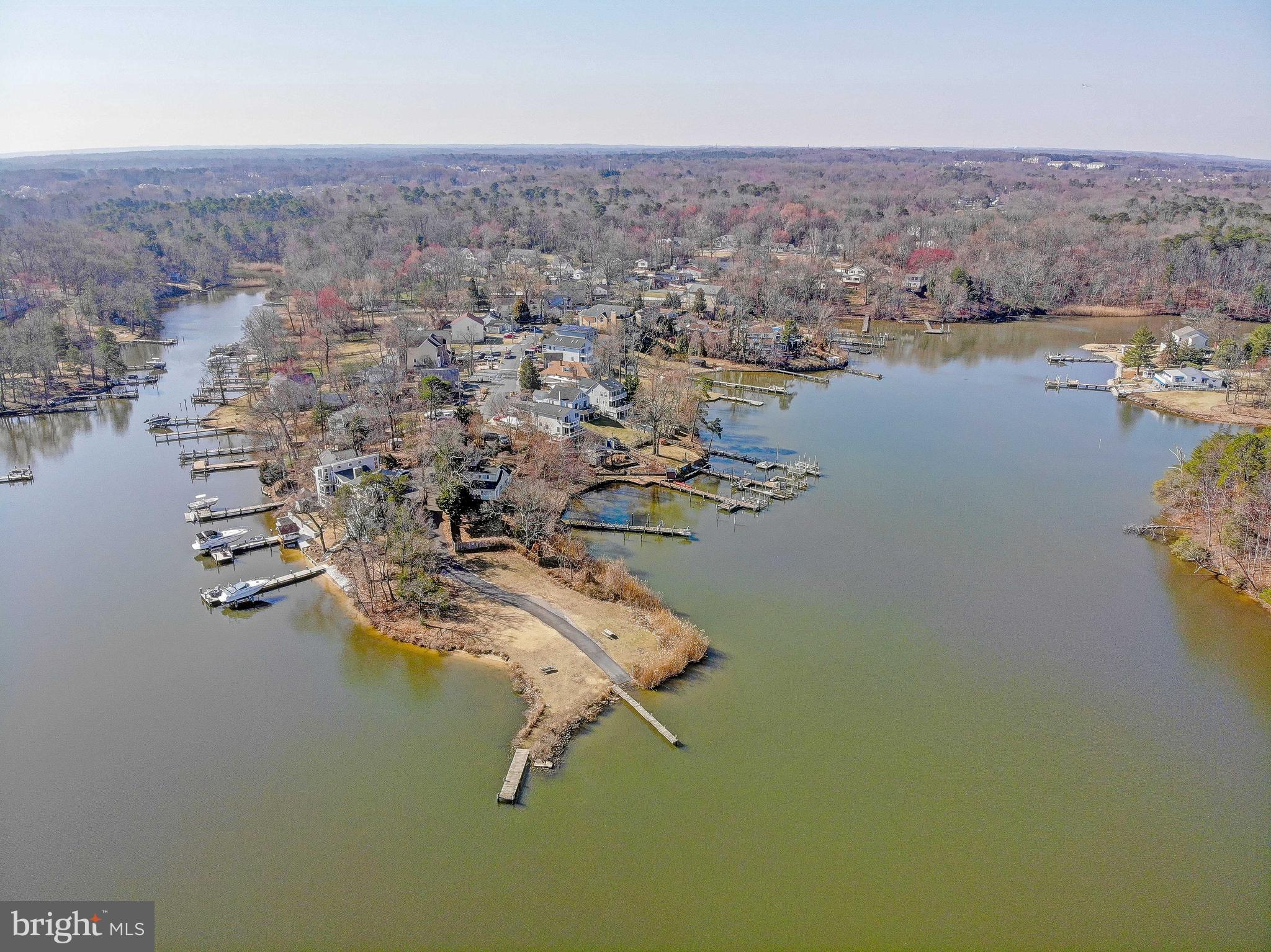 POWHATAN BEACH - Residential