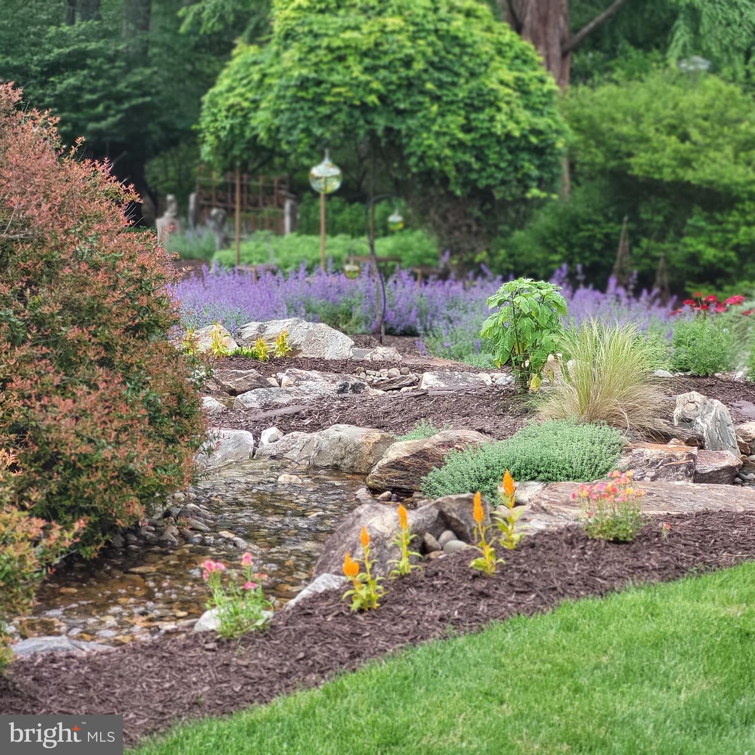 WELLINGTON HUNT - Residential