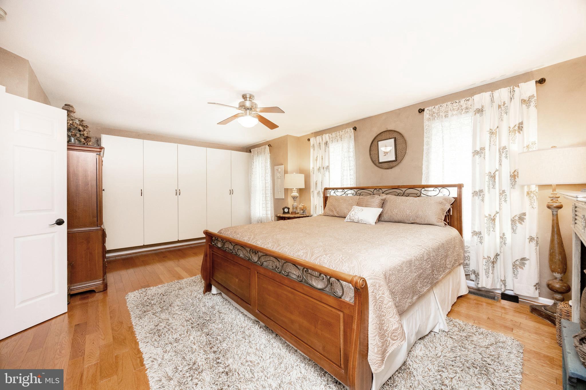 WELLINGTON HUNT - Residential