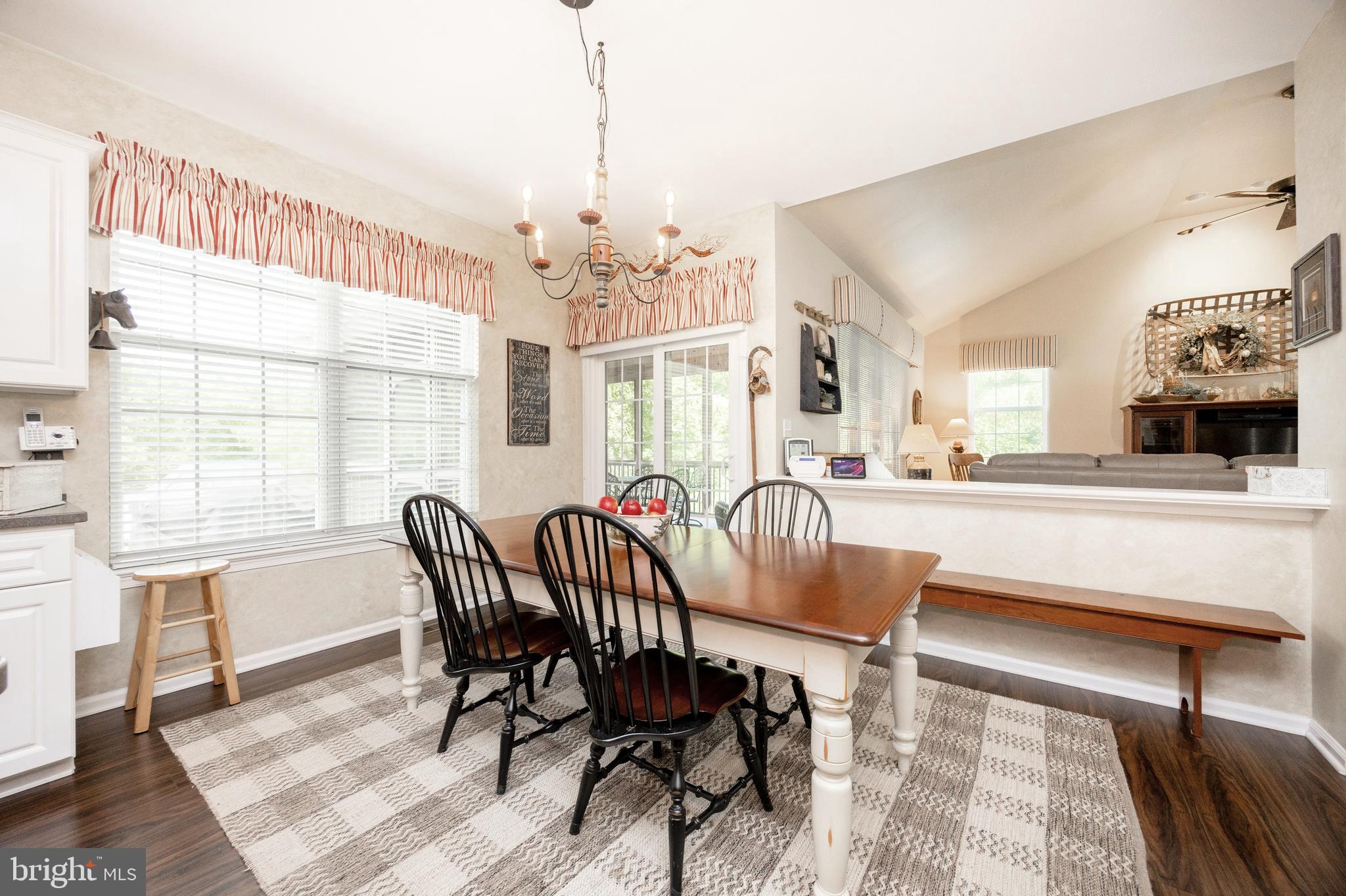 WELLINGTON HUNT - Residential