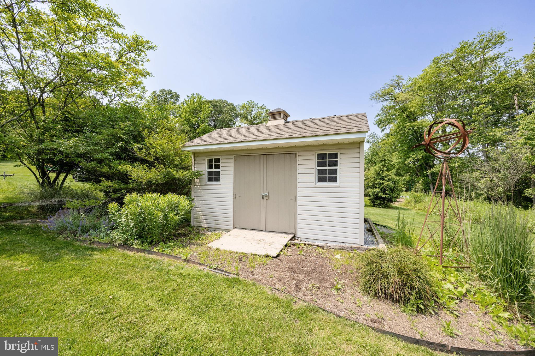 WELLINGTON HUNT - Residential