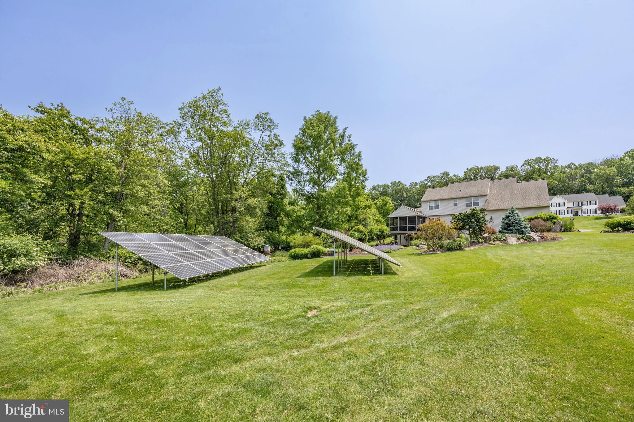 WELLINGTON HUNT - Residential