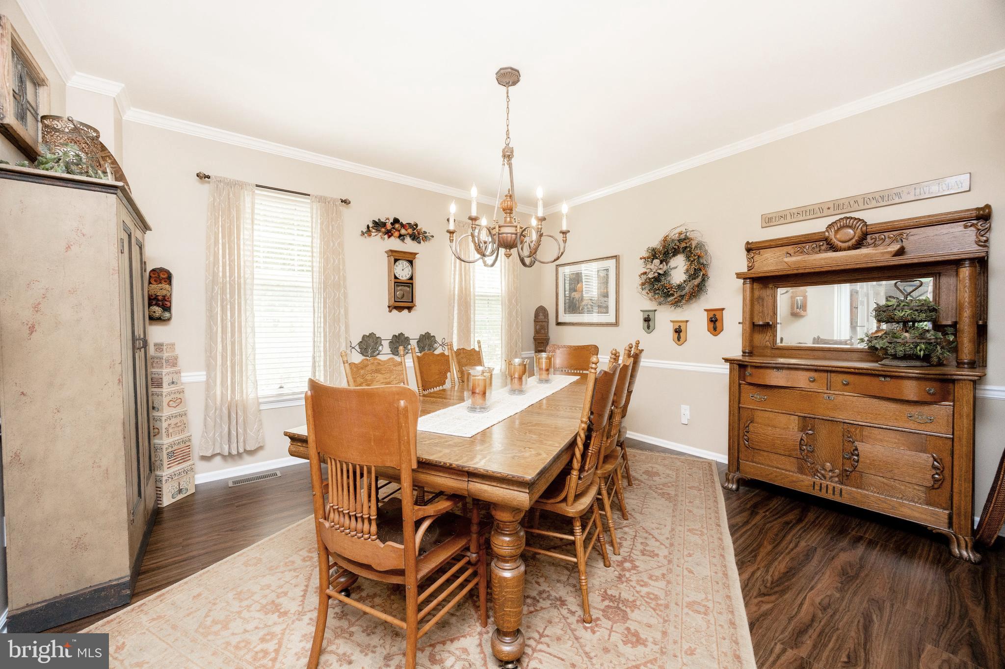 WELLINGTON HUNT - Residential