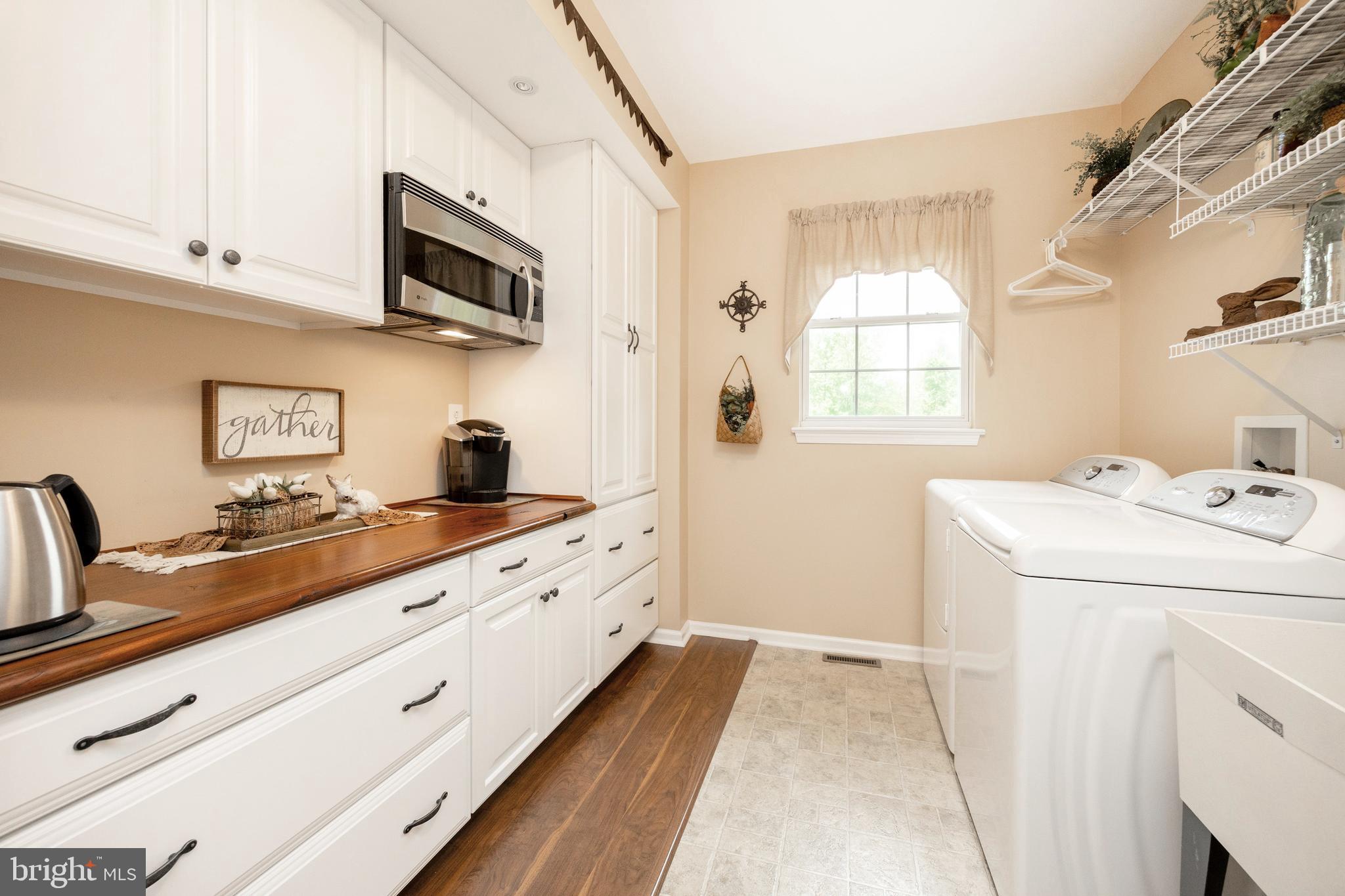 WELLINGTON HUNT - Residential