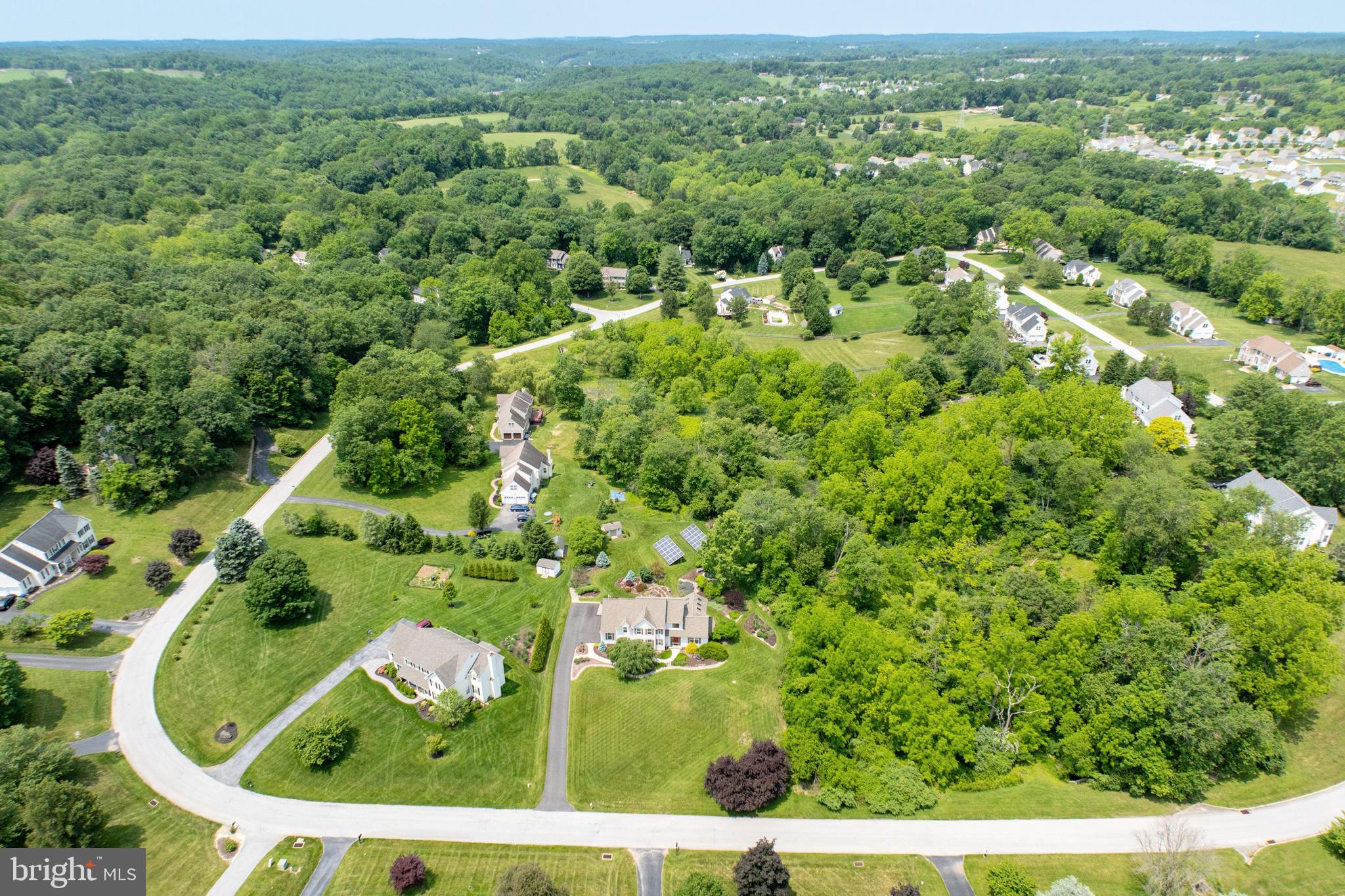 WELLINGTON HUNT - Residential