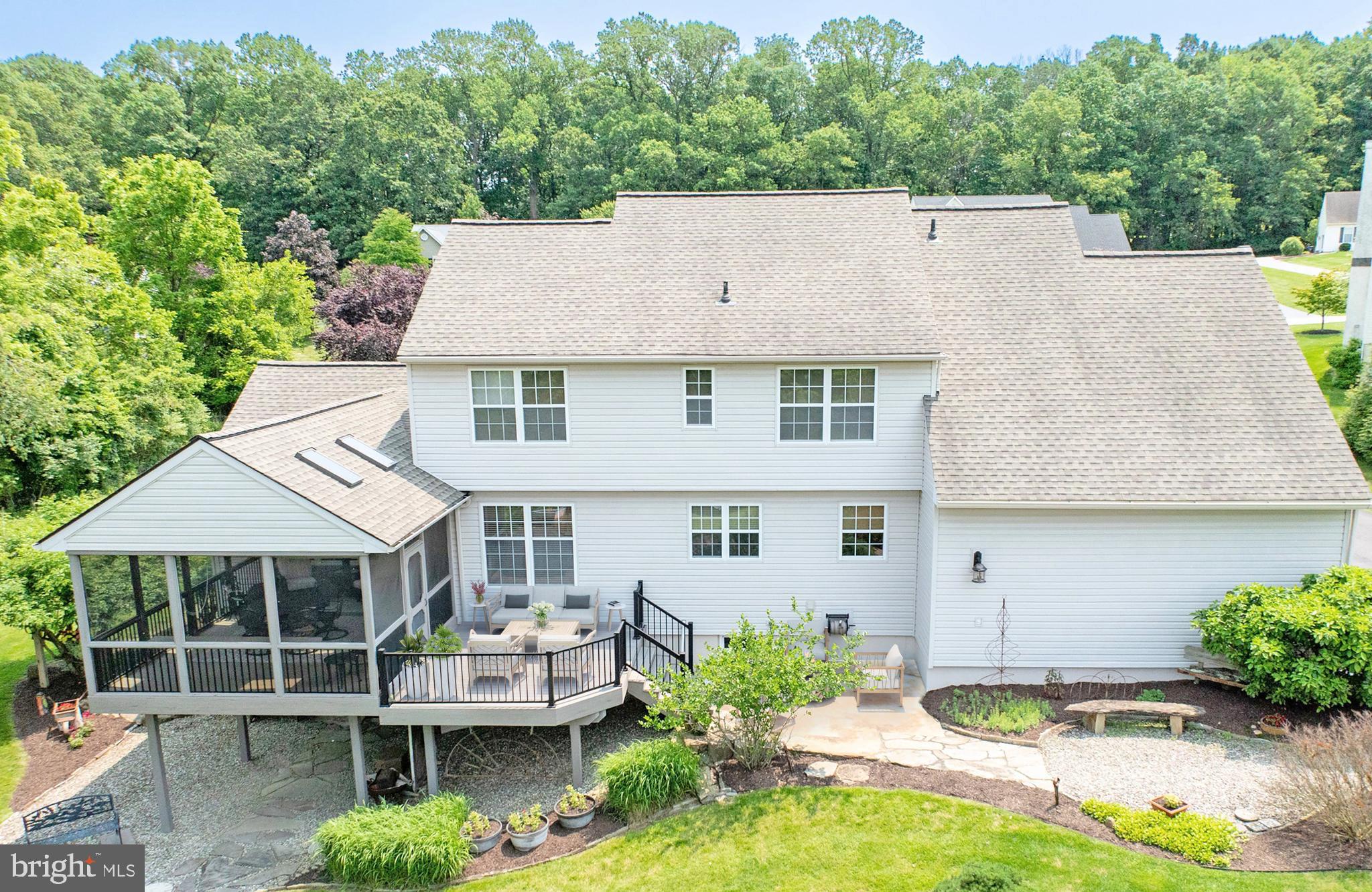 WELLINGTON HUNT - Residential