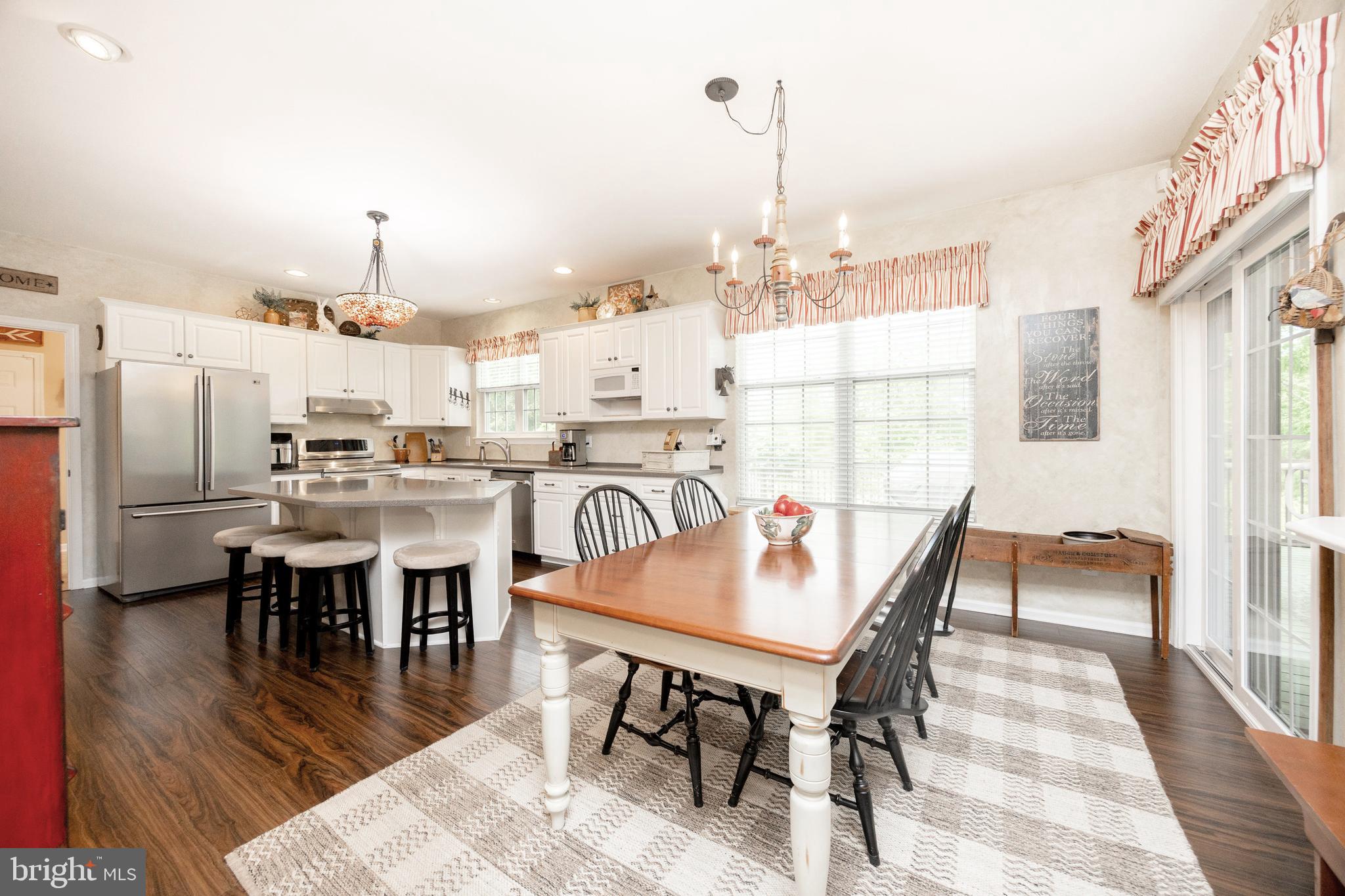 WELLINGTON HUNT - Residential