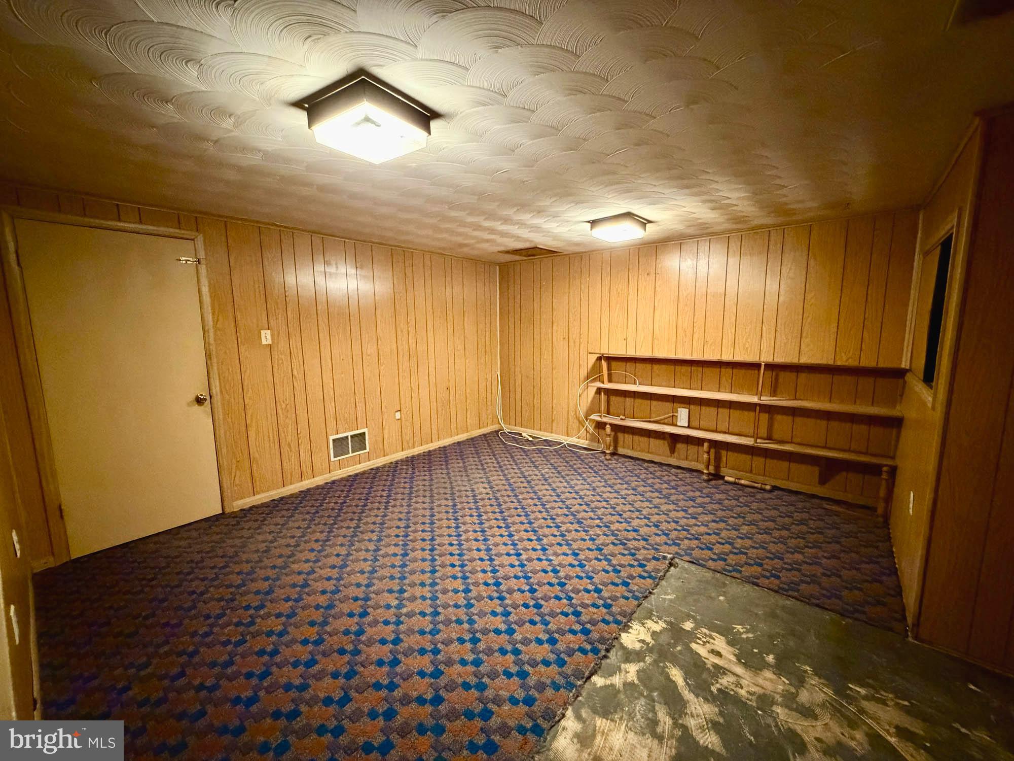 KINGS COURT - Residential