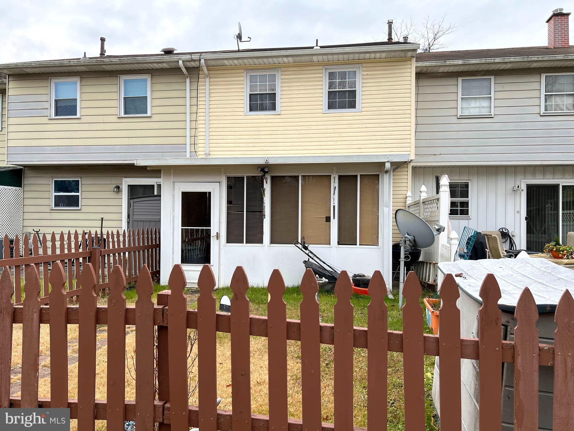 57 KING RICHARD COURT 57