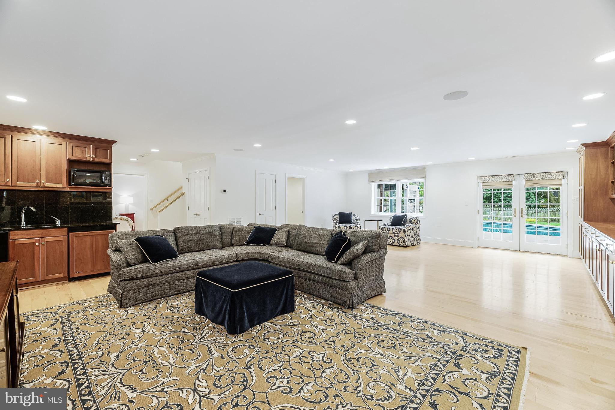 LYNWOOD - Residential