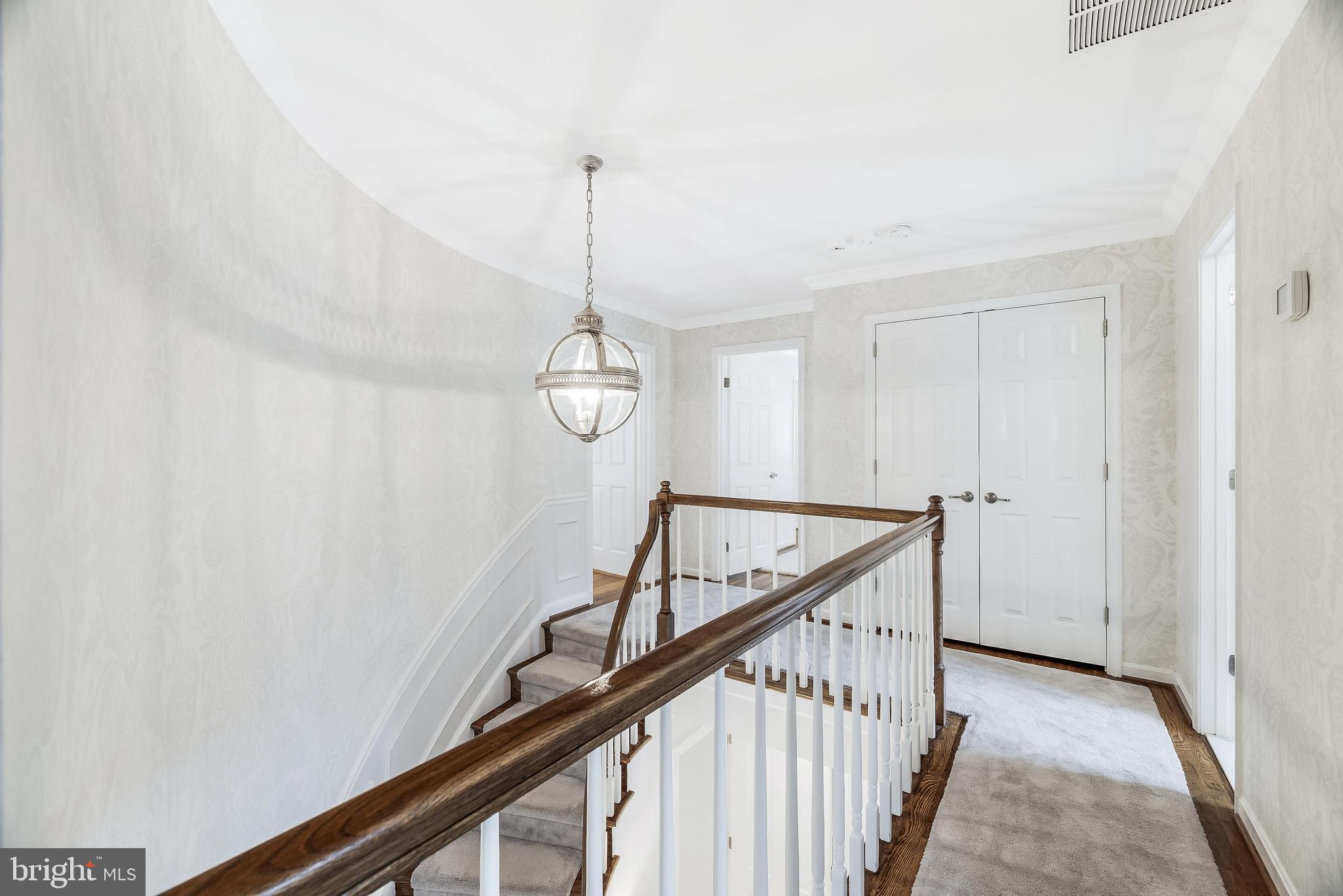 LYNWOOD - Residential