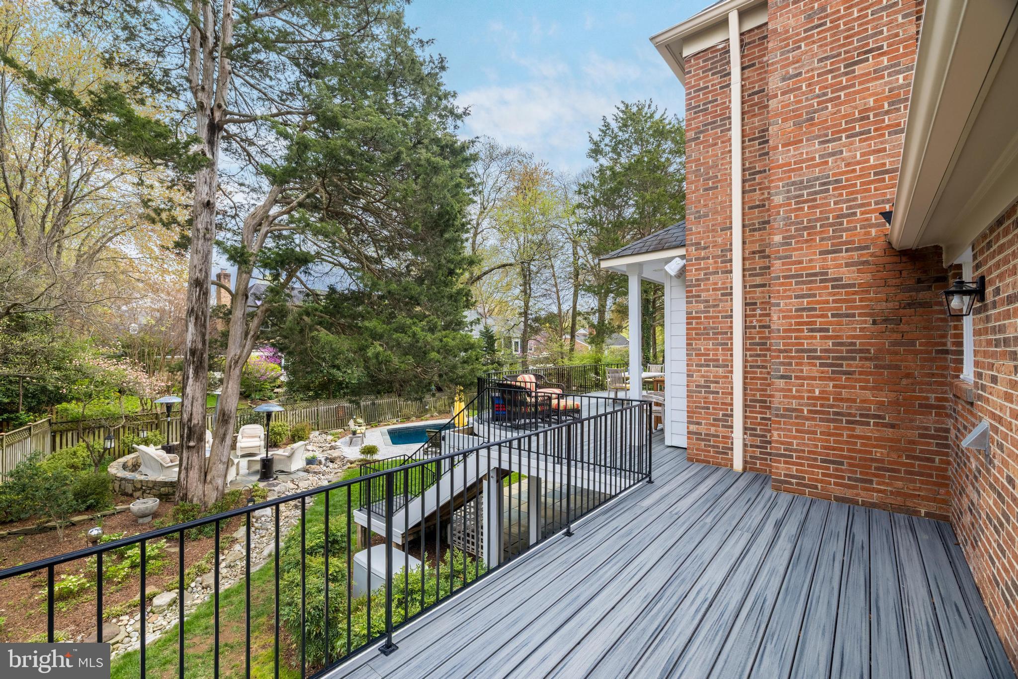 LYNWOOD - Residential